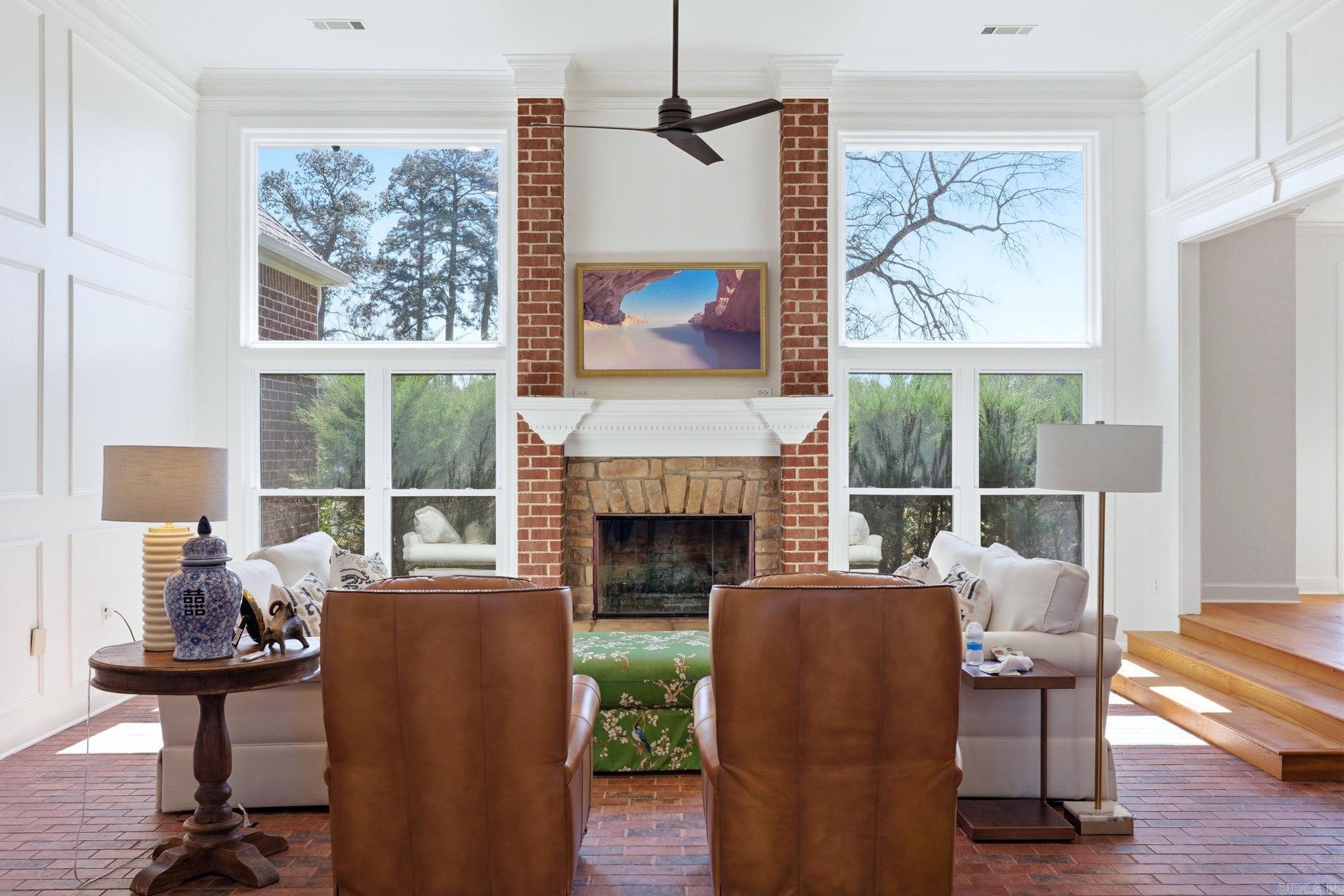 LONGHILLS VILLAGE - Residential