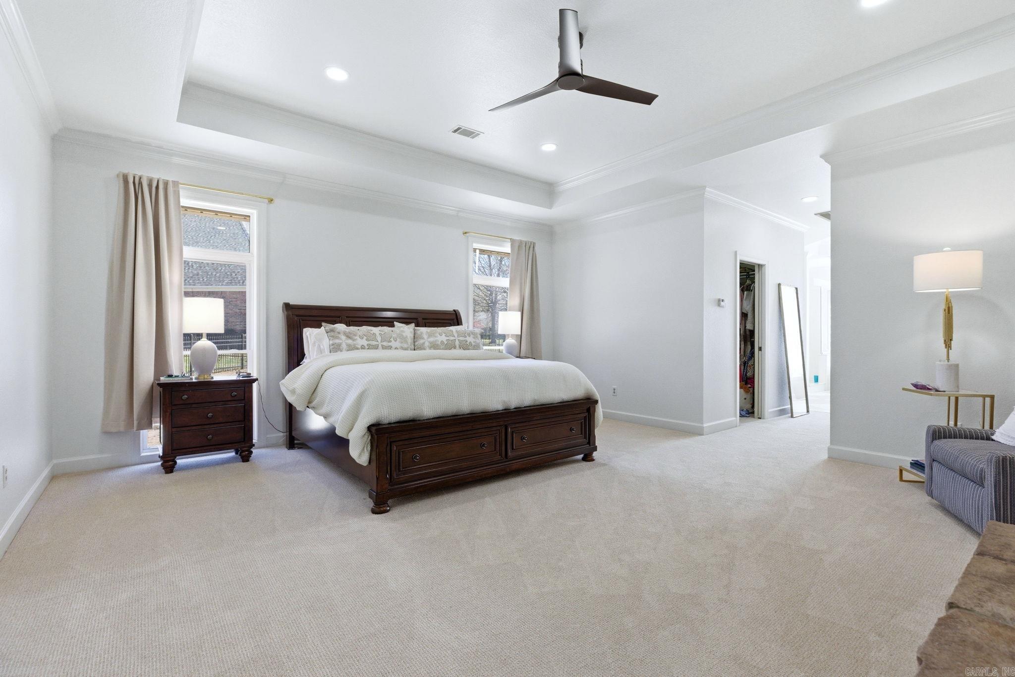 LONGHILLS VILLAGE - Residential