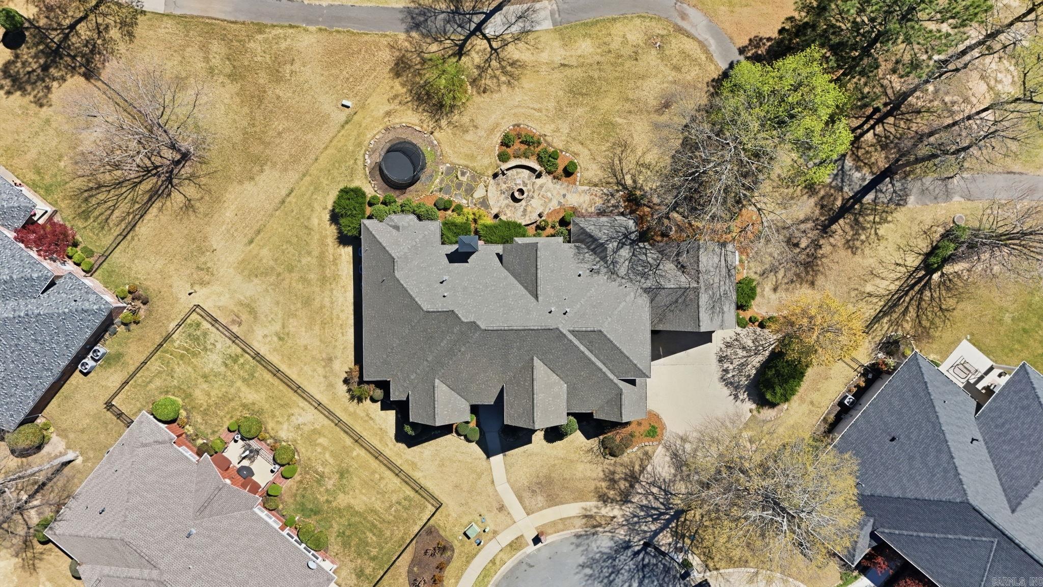 LONGHILLS VILLAGE - Residential