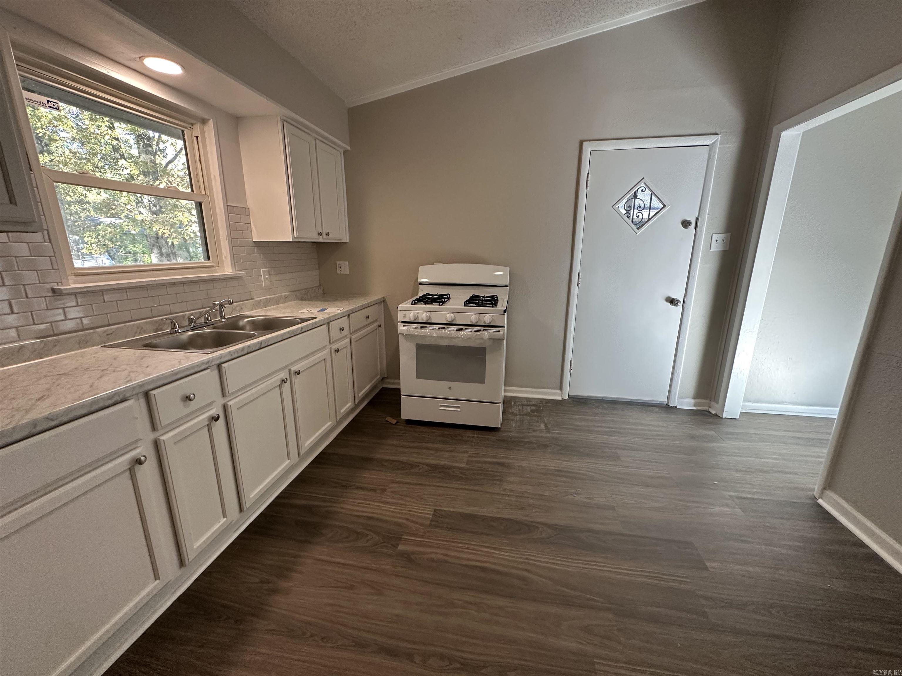 Wakefeild Village - Residential Lease