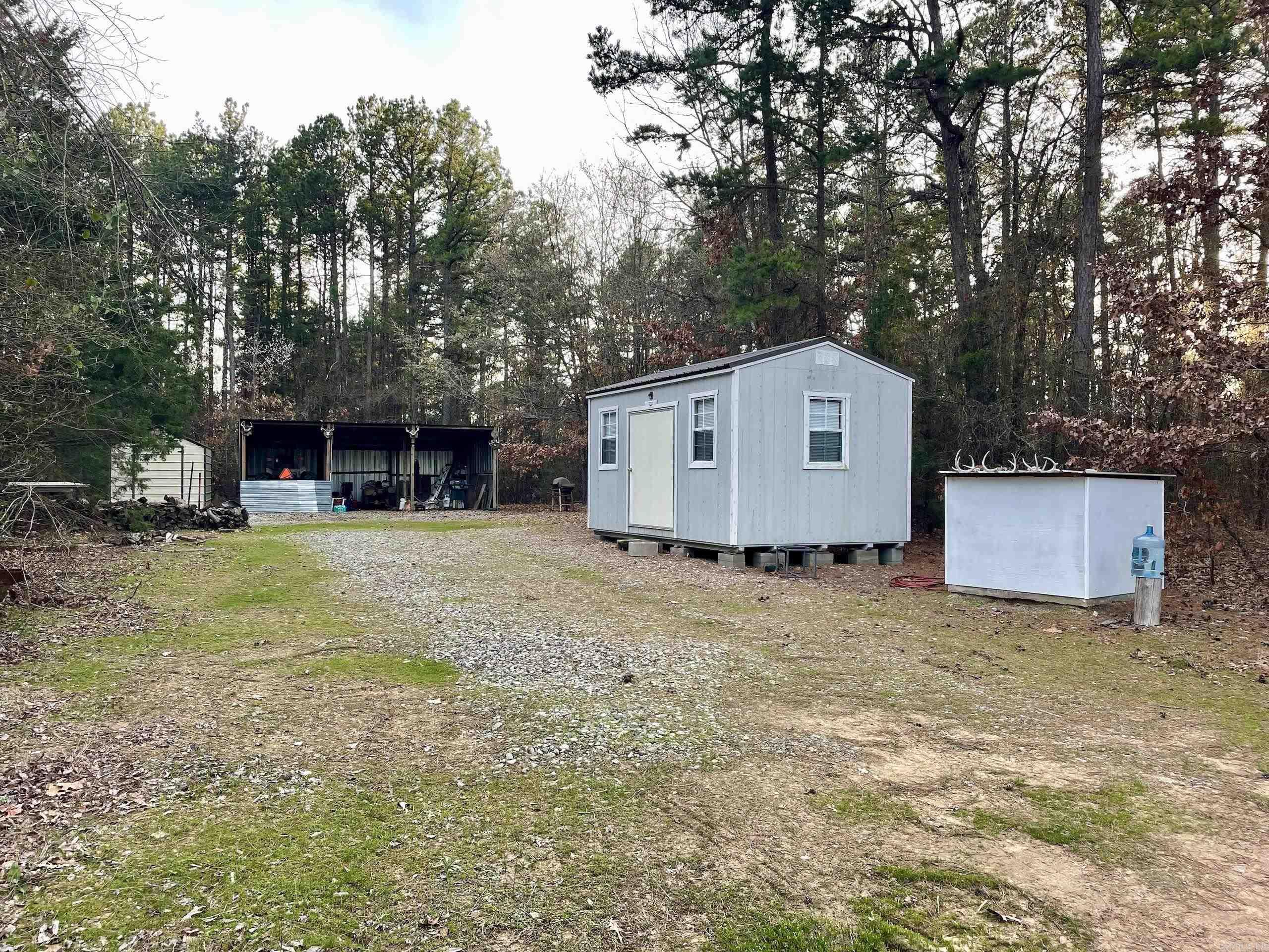 Metes & Bounds - Land