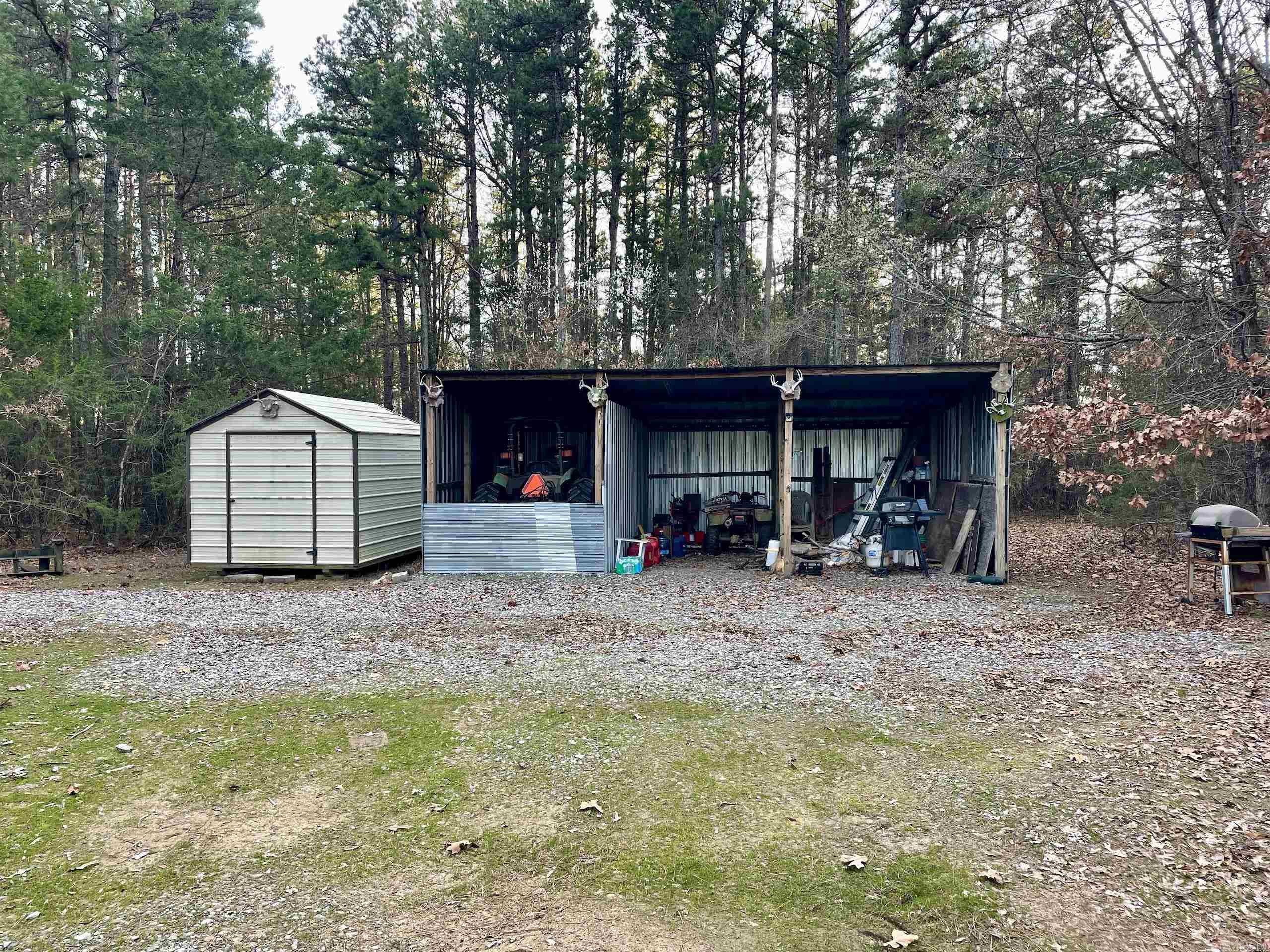 Metes & Bounds - Land