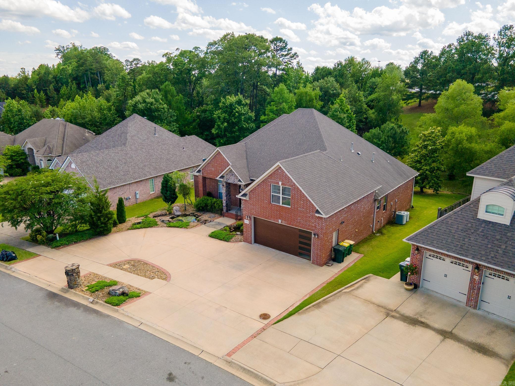 THE VILLAGES OF WELLINGTON - Residential