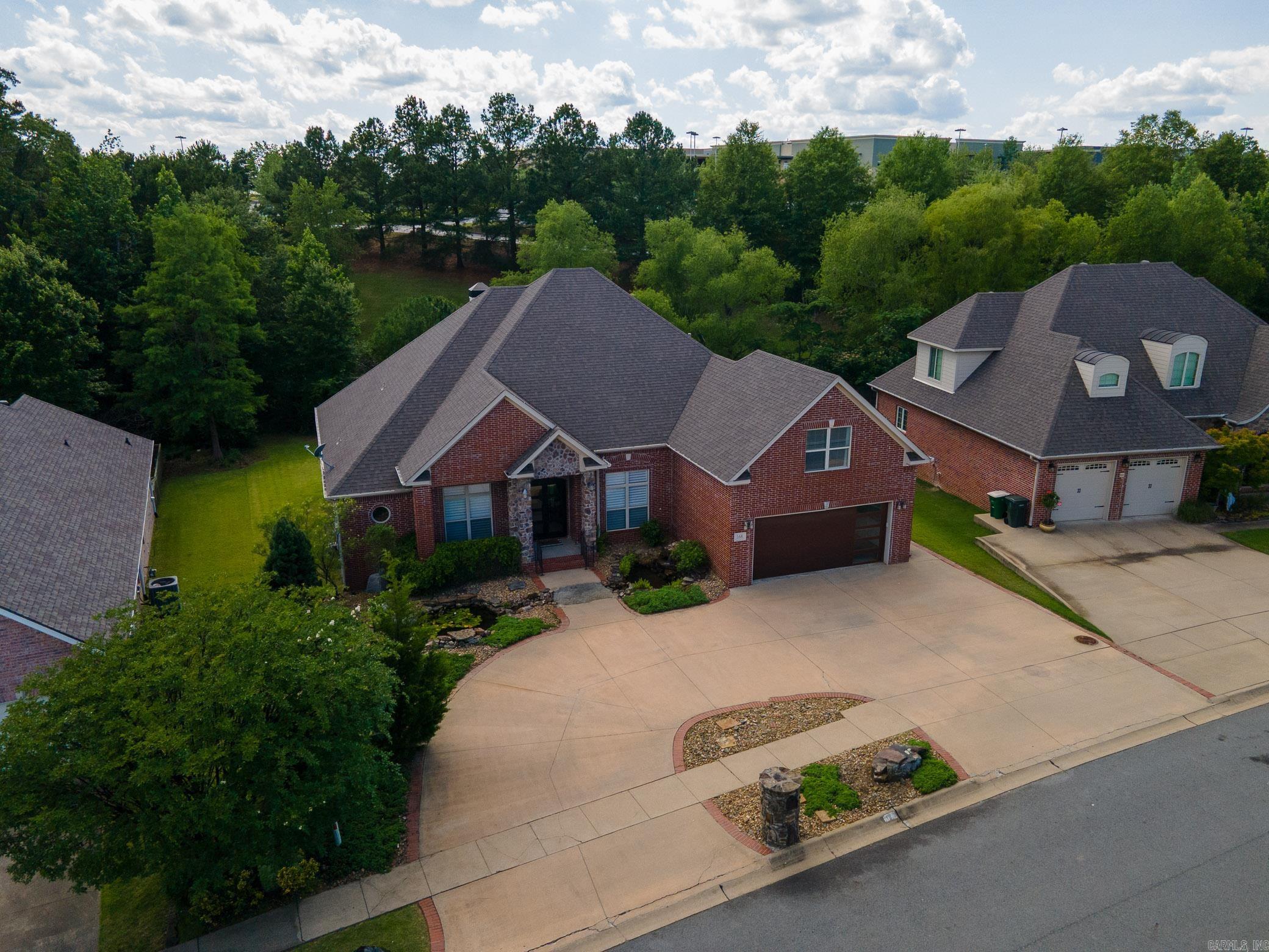 THE VILLAGES OF WELLINGTON - Residential