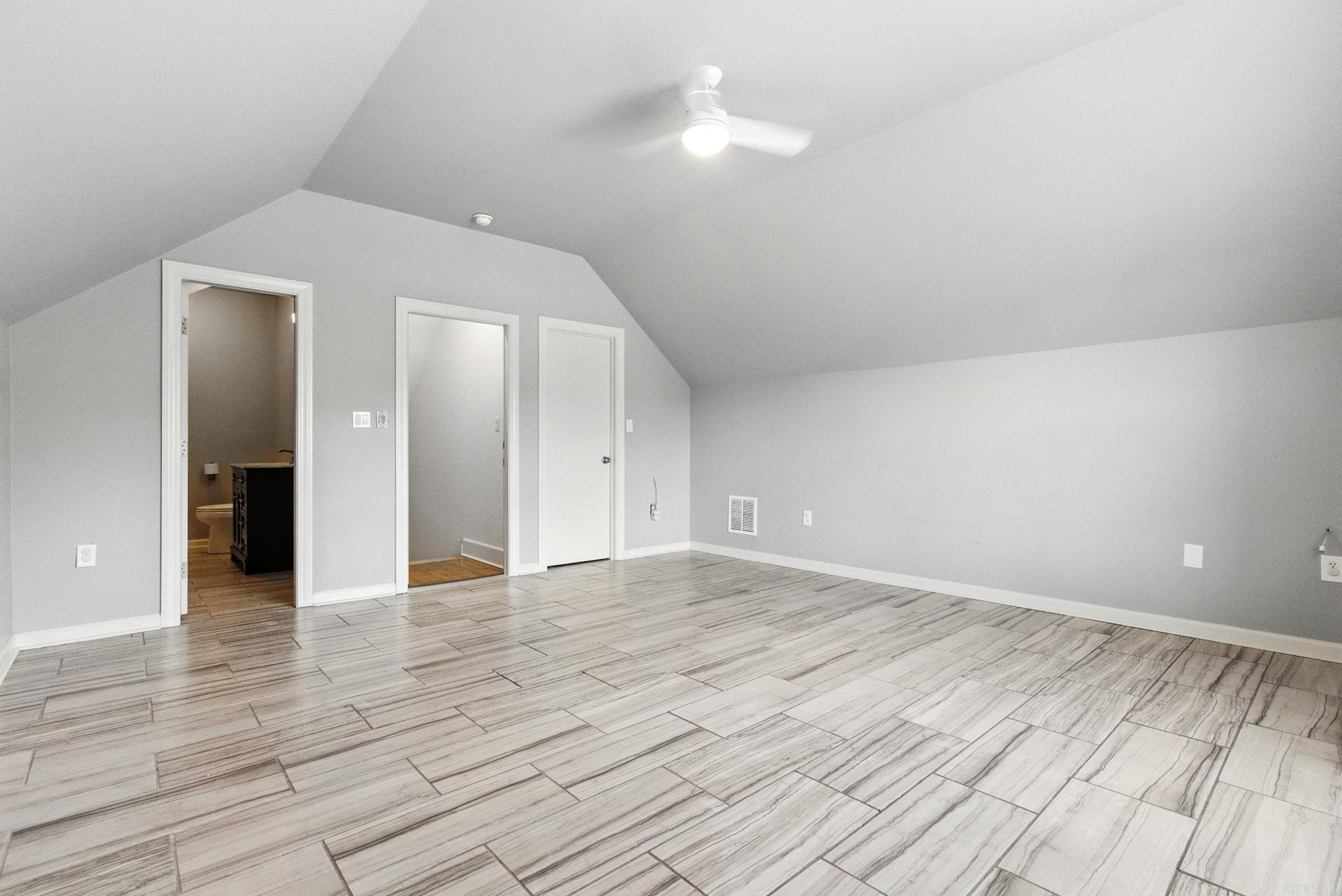 THE VILLAGES OF WELLINGTON - Residential