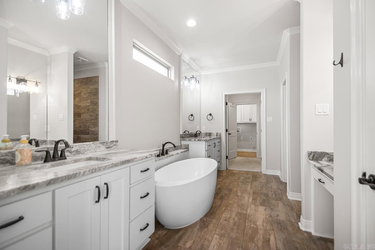 MILLERS GLENN - Residential
