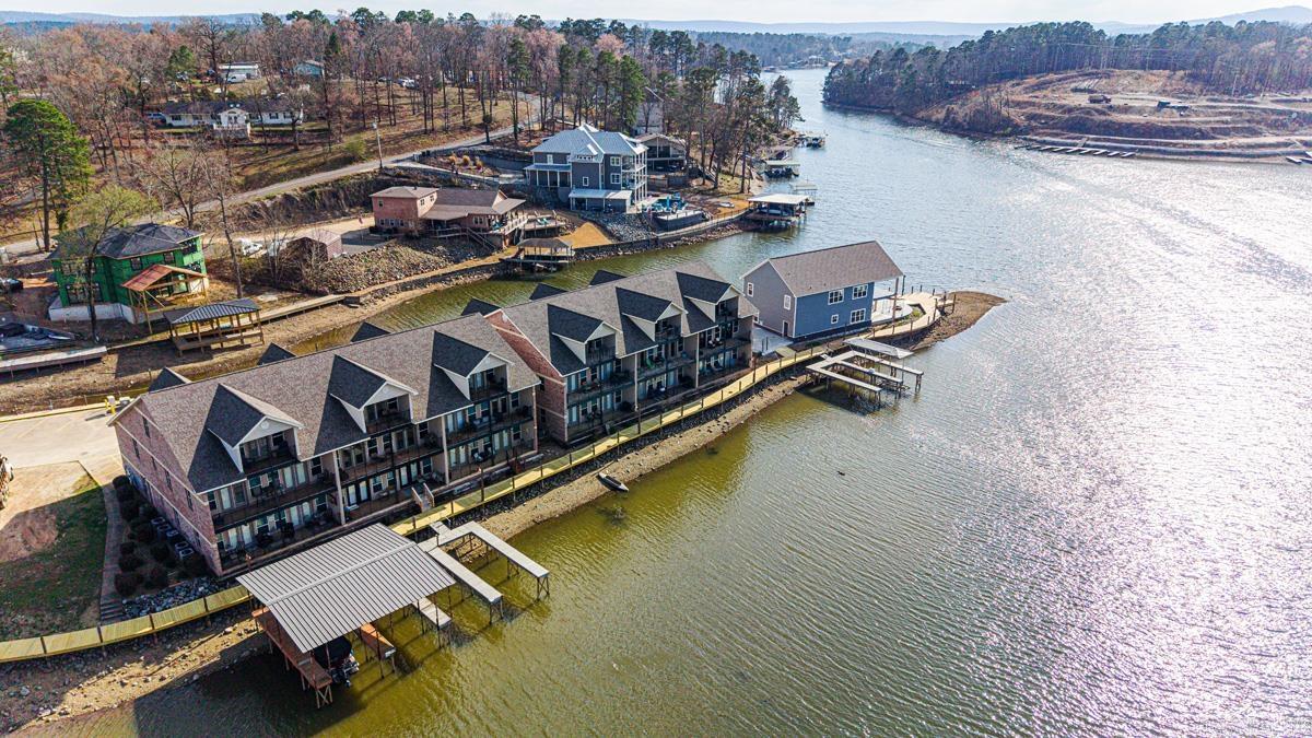 GRAND POINTE VIEW HPR - Residential