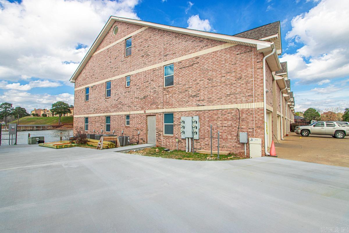 GRAND POINTE VIEW HPR - Residential