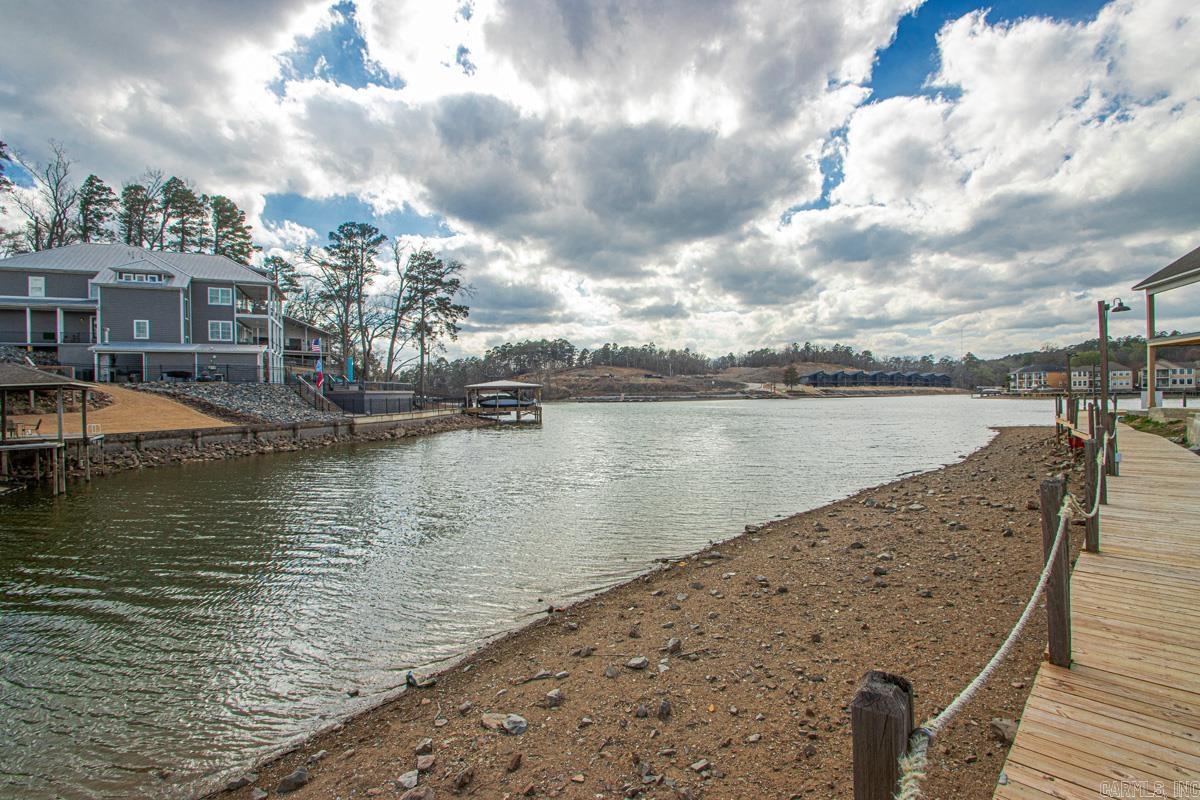 GRAND POINTE VIEW HPR - Residential