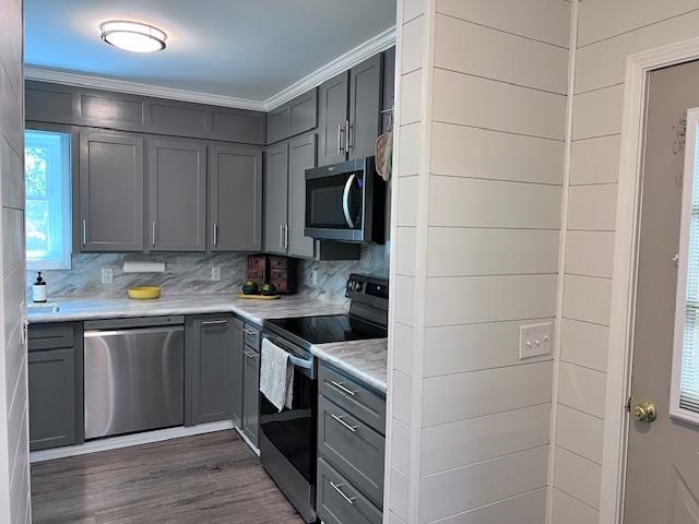 EAST SIDE - Residential