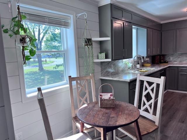 EAST SIDE - Residential