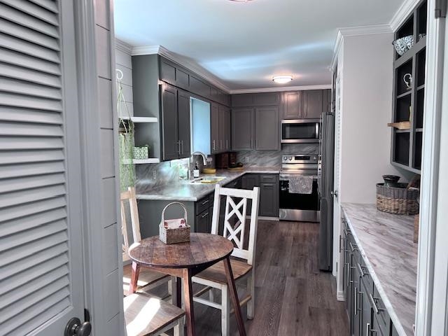 EAST SIDE - Residential