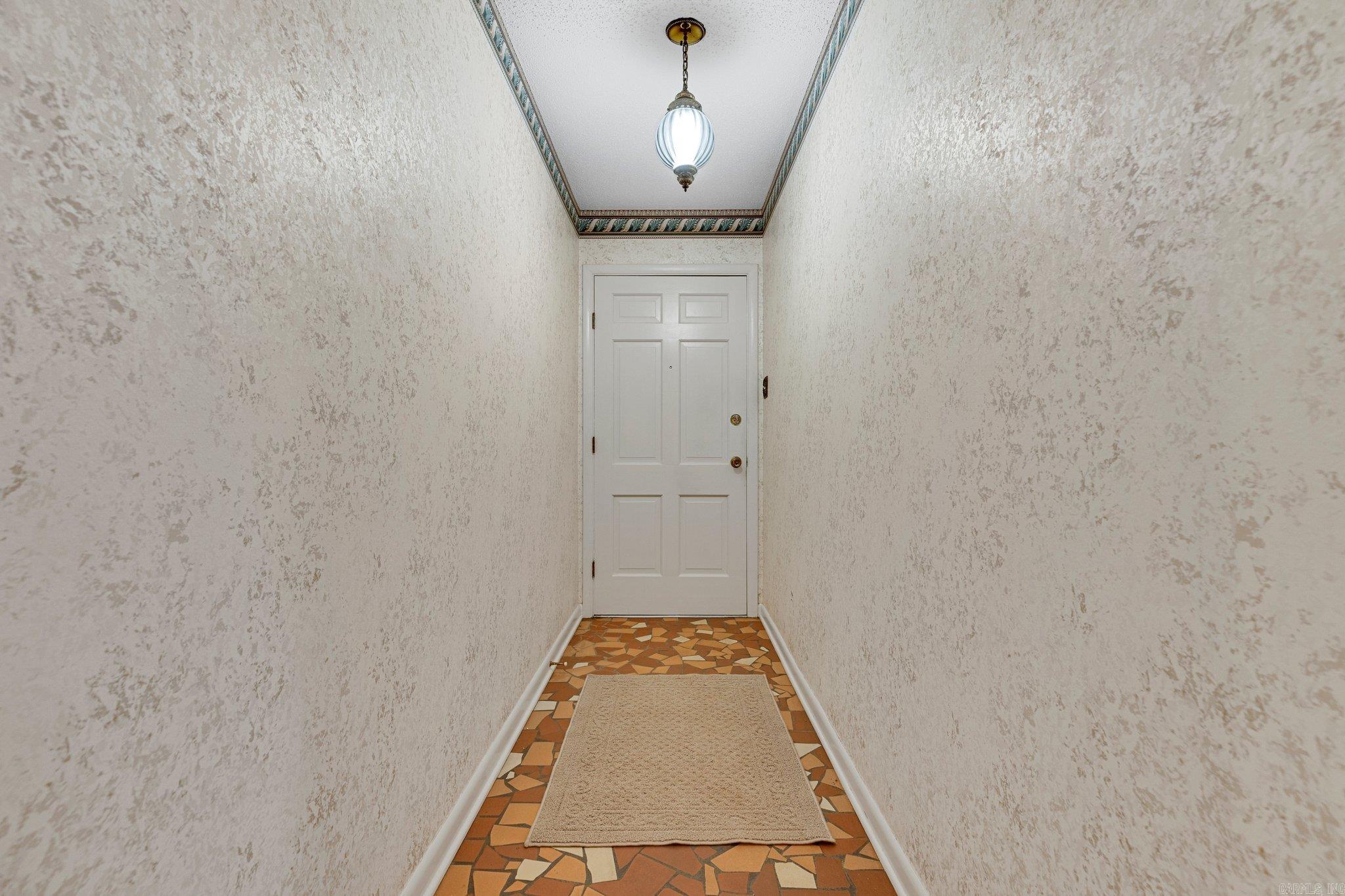 INDIAN HILLS - Residential