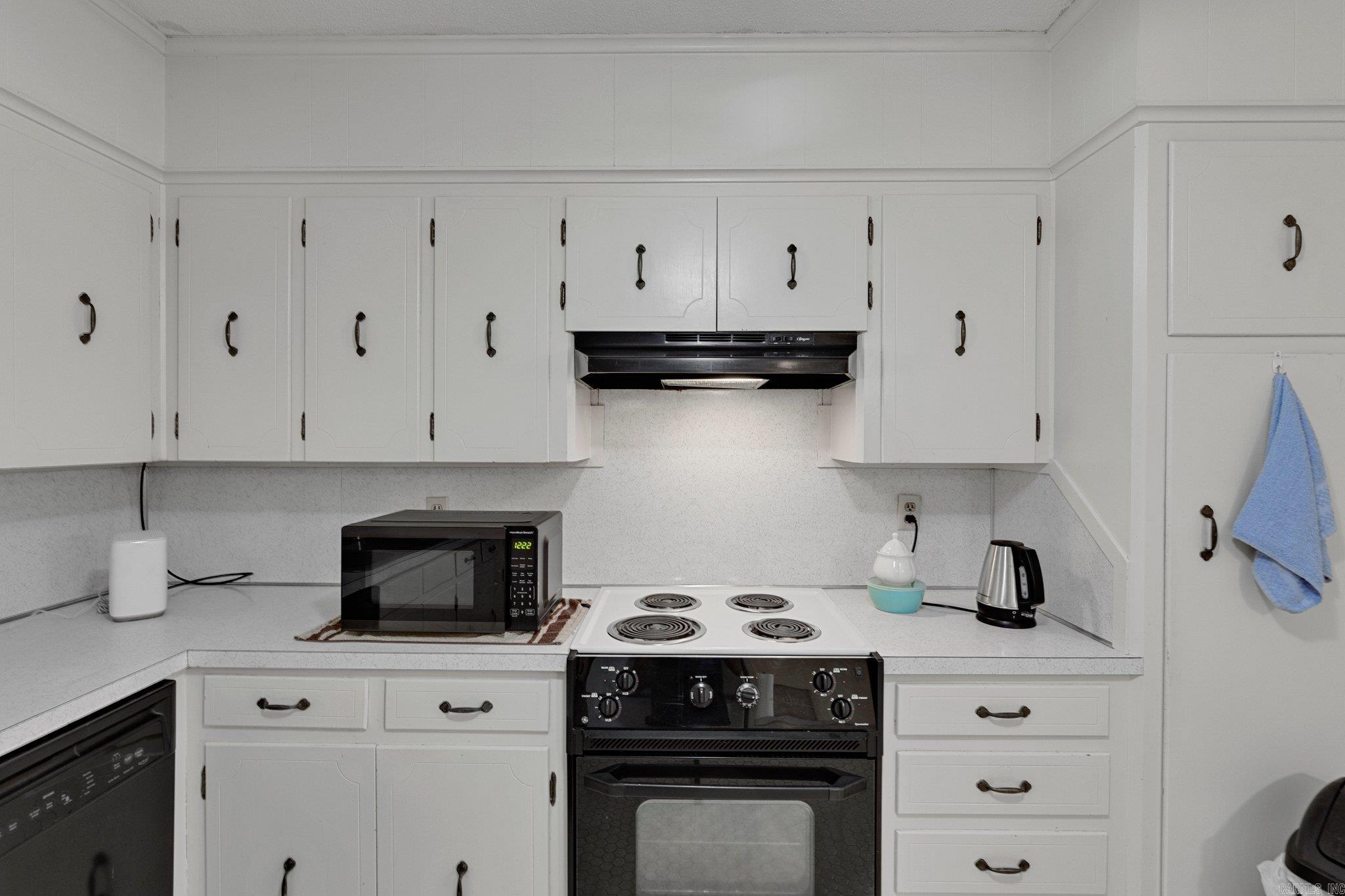 INDIAN HILLS - Residential