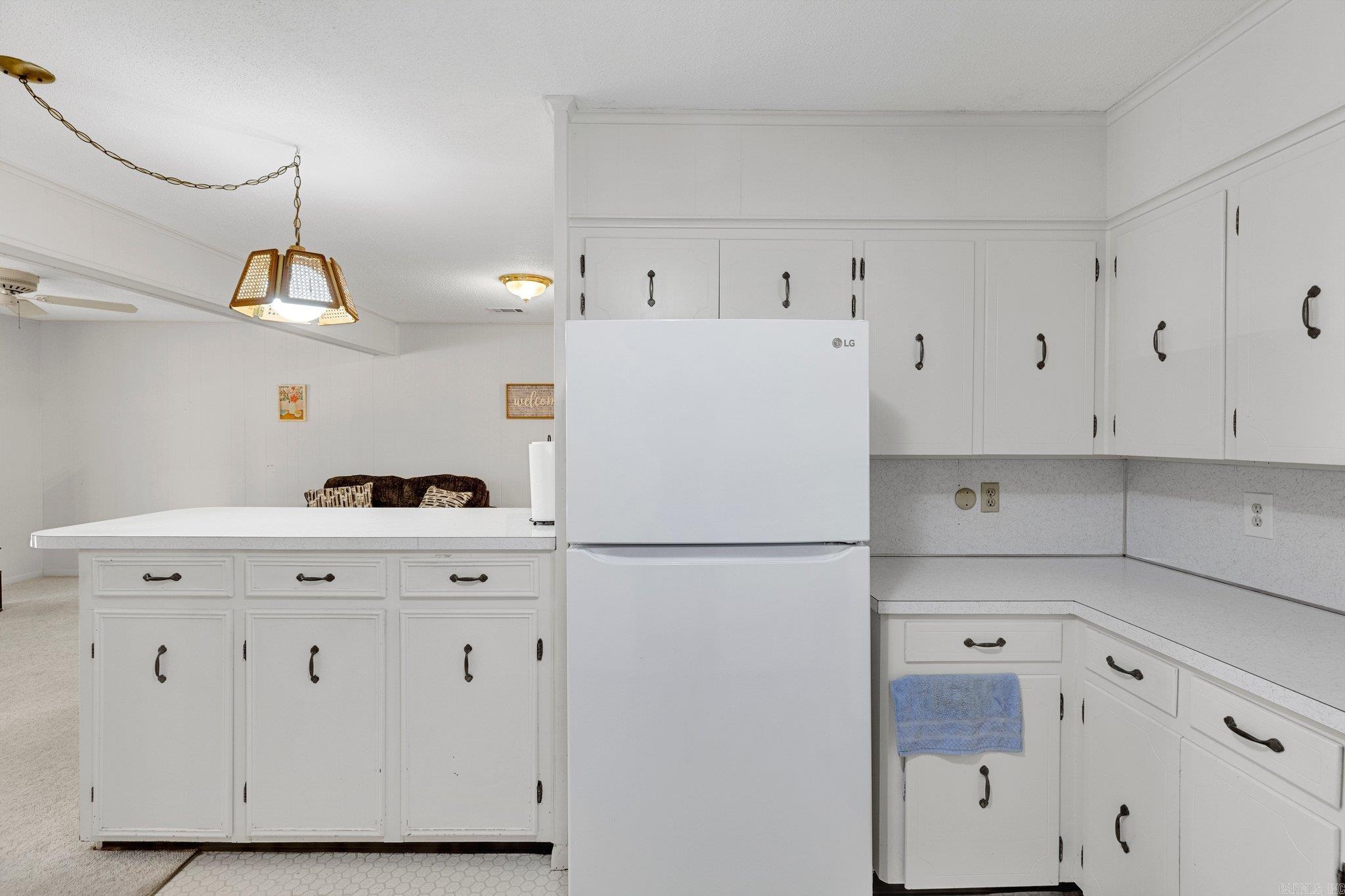 INDIAN HILLS - Residential