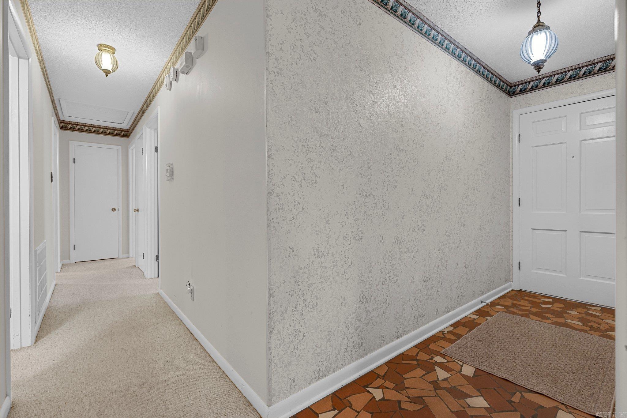 INDIAN HILLS - Residential