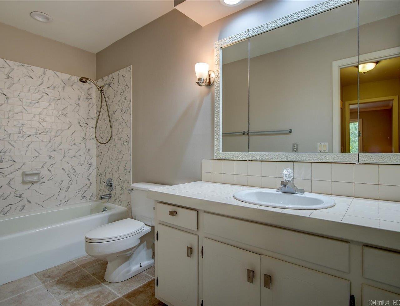 Santa Cruz - Residential