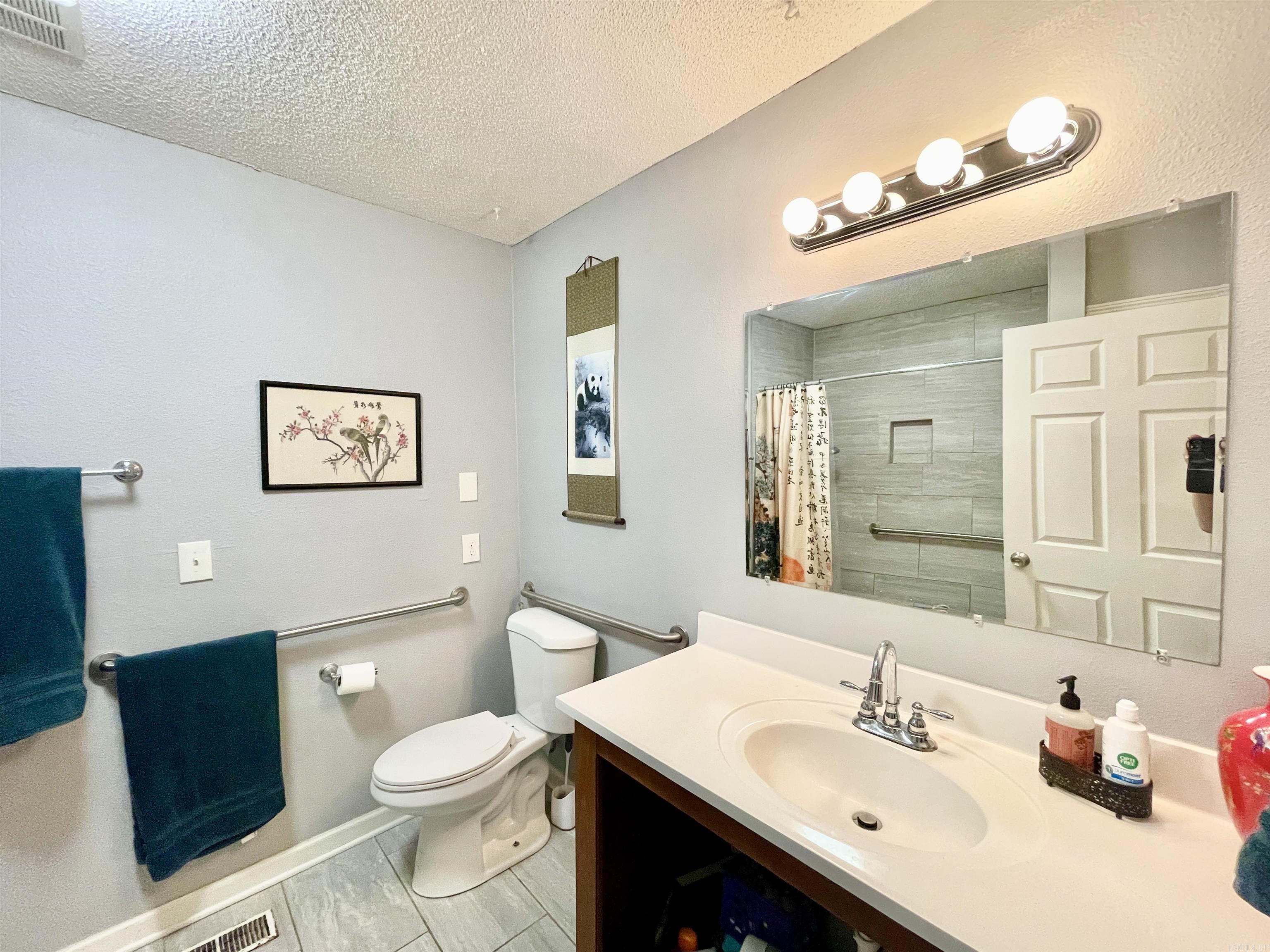 LEISUREWOOD ADDN TO MAUMELLE NEW - Residential