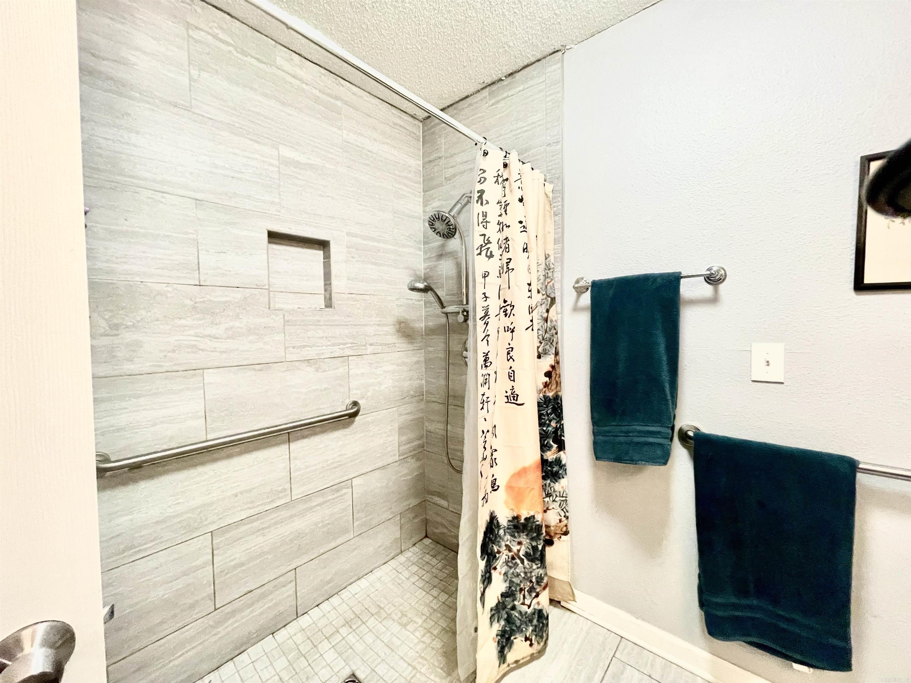 LEISUREWOOD ADDN TO MAUMELLE NEW - Residential