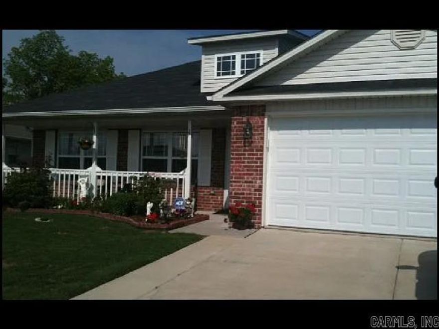 *NORTH LITTLE ROCK* BEAUTIFUL HOME IN FAULKNER CROSSING!! This Three Bedroom Two Bathroom Features 1,400 Square Feet! Stove And Refrigerator Included In Kitchen! Washer/Dryer Combo Provided! All Electric! Vinyl Flooring Throughout! Two Car Garage For Parking! Fenced In Backyard! PET FRIENDLY!!  AVAILABLE MID NOVEMBER 2025!!!