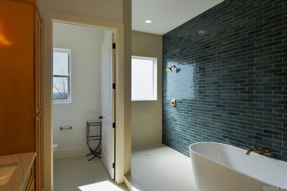 WESTCLIFFE - Residential