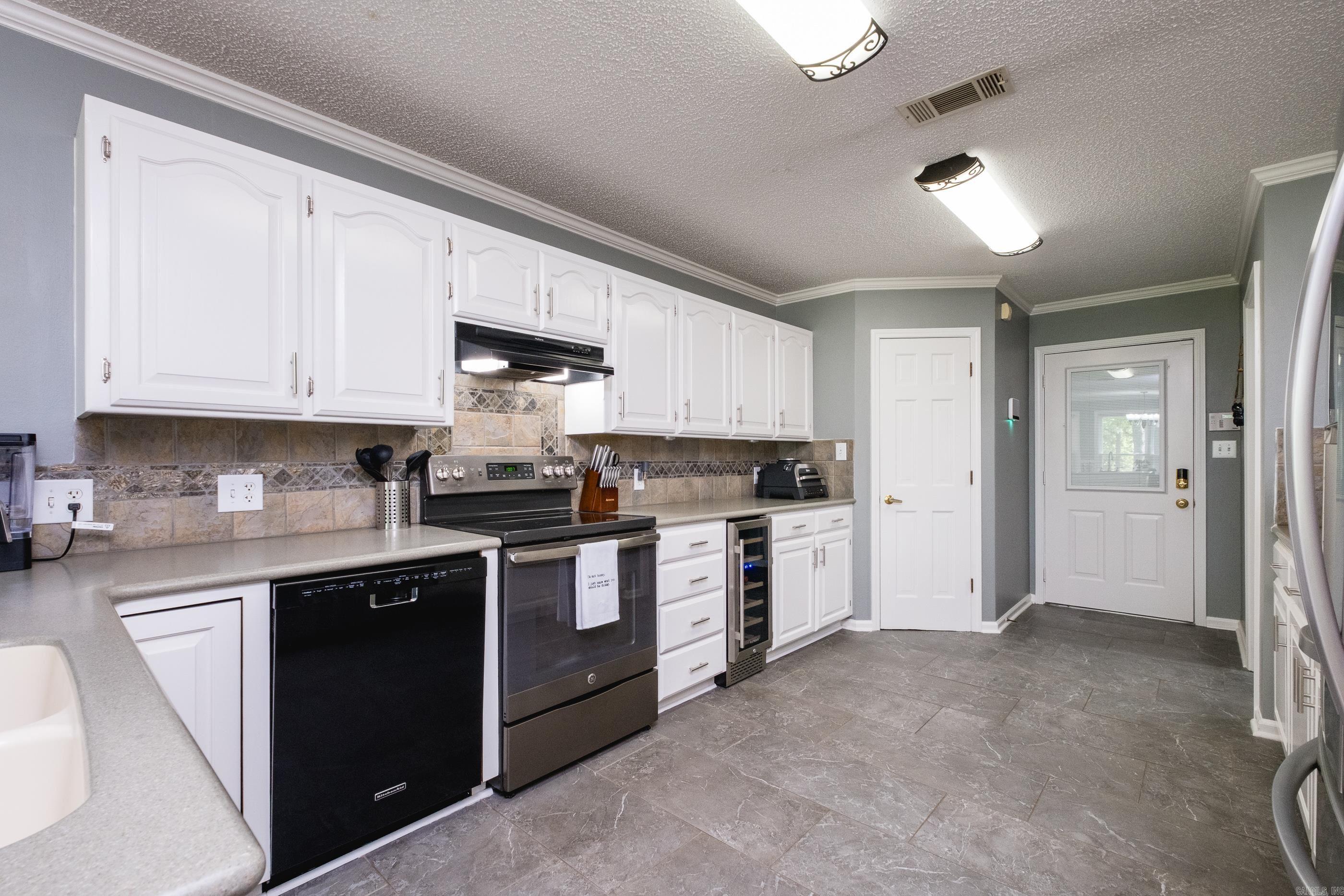 EDGEWATER ADDN - Residential