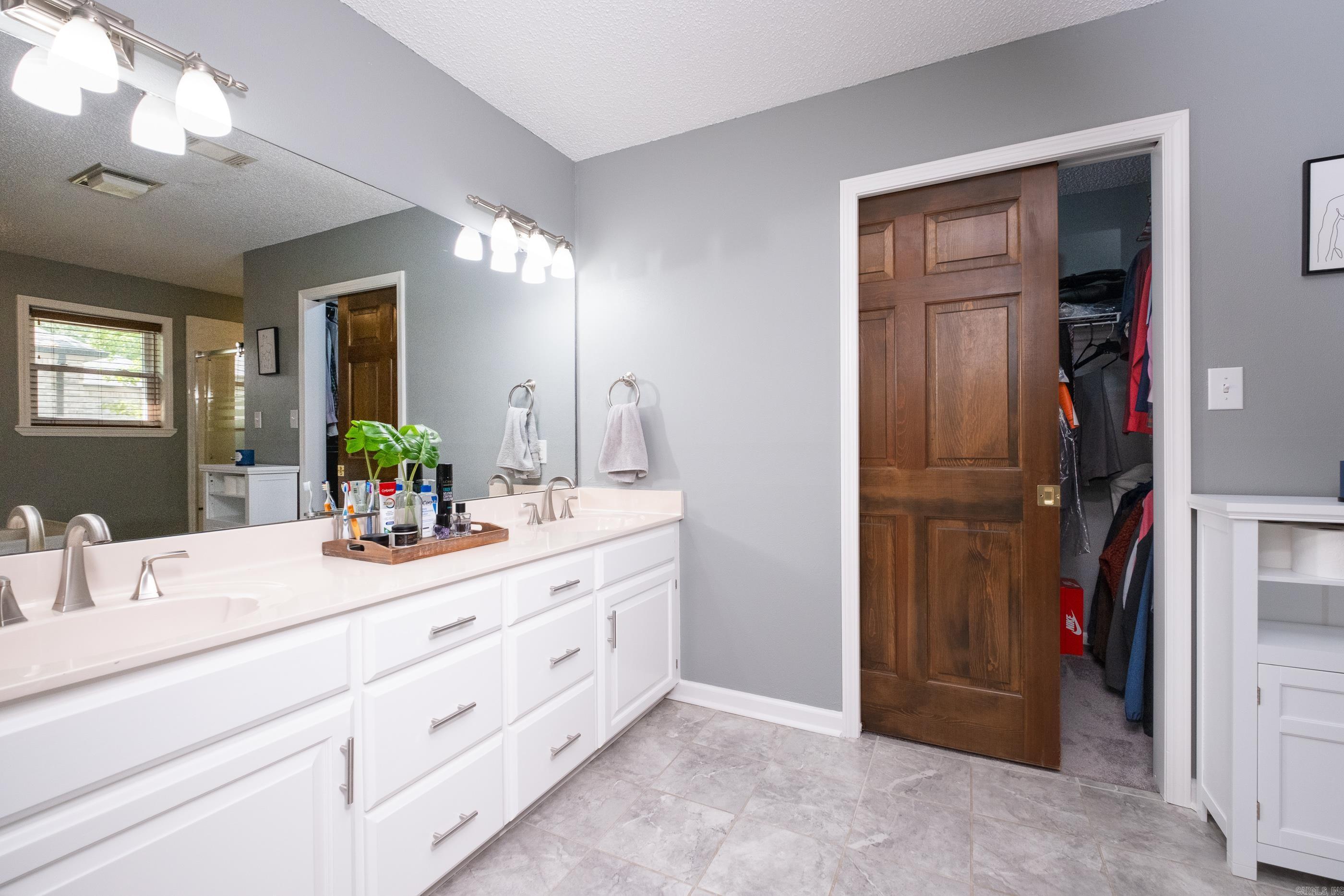 EDGEWATER ADDN - Residential