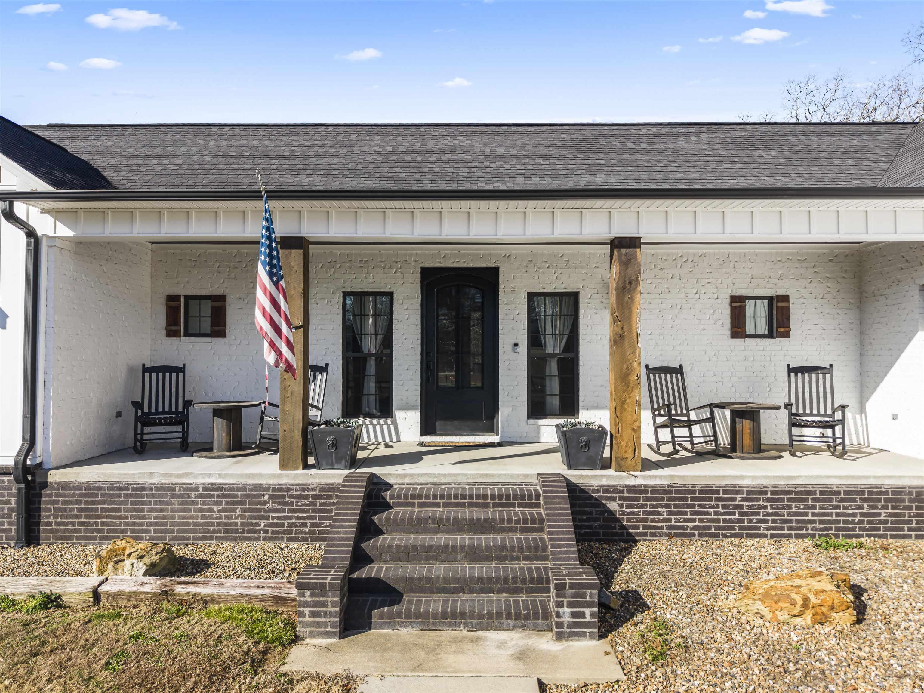 Lake Hamilton-Outside - Residential