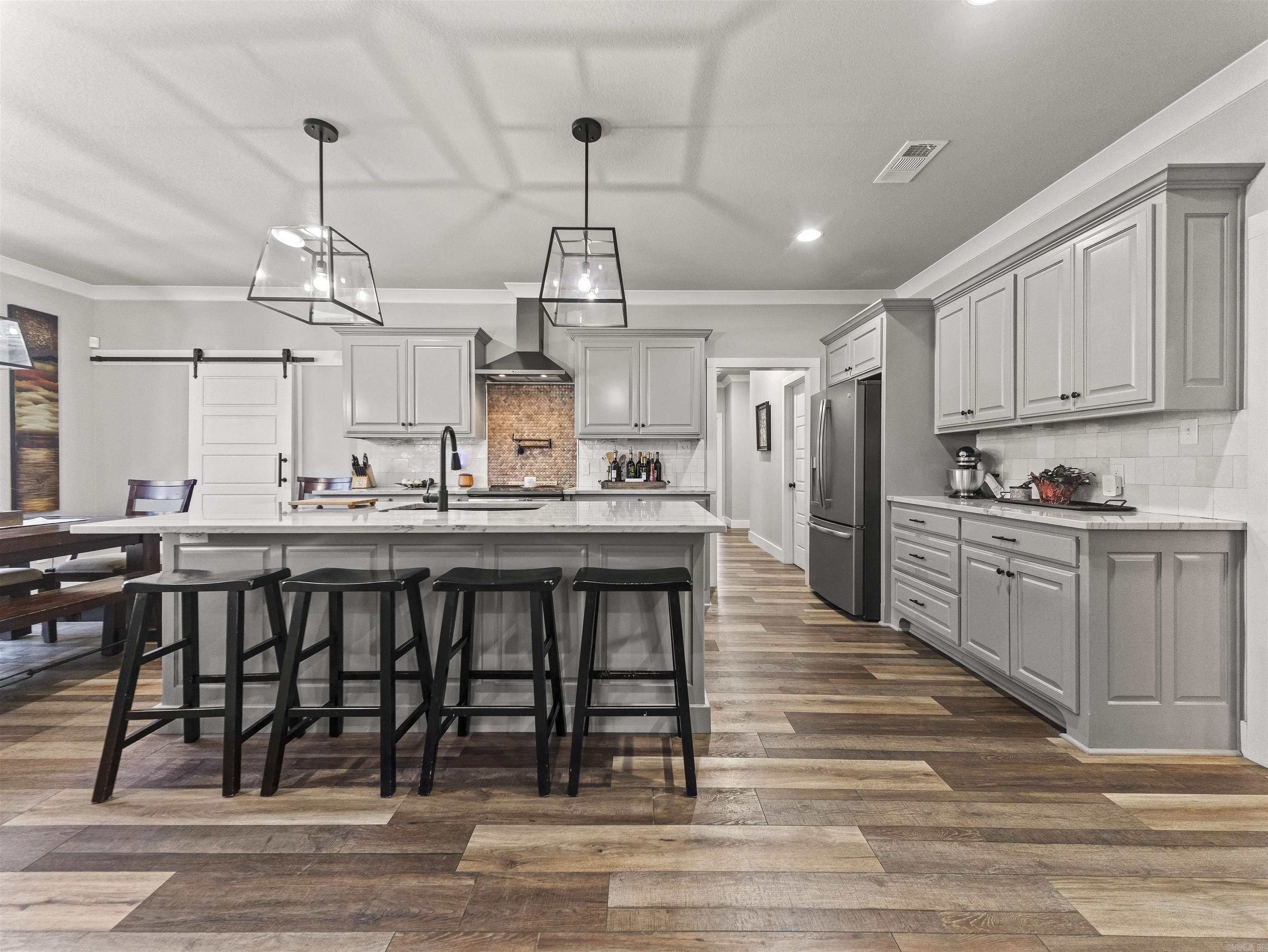 Lake Hamilton-Outside - Residential