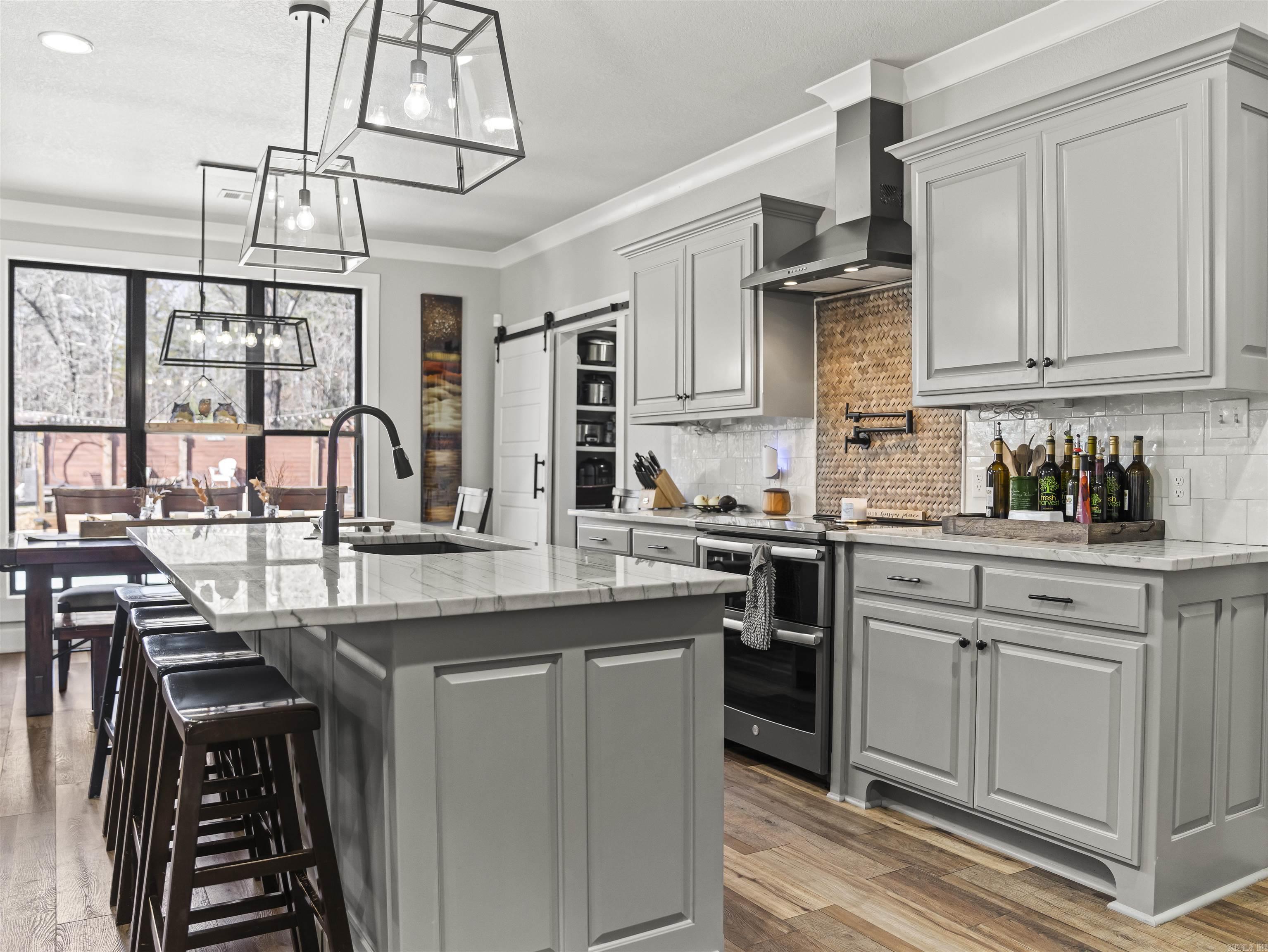 Lake Hamilton-Outside - Residential