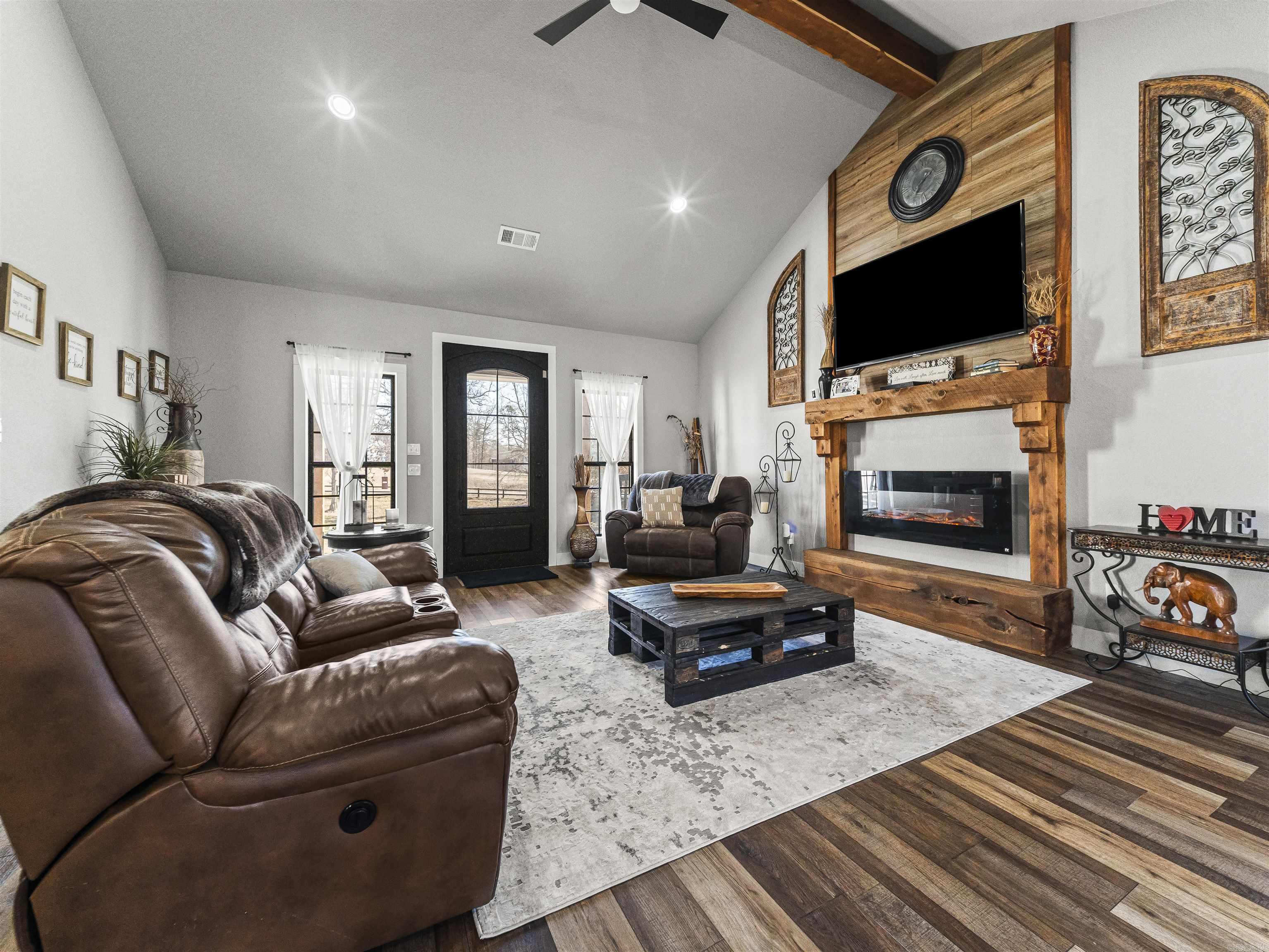 Lake Hamilton-Outside - Residential