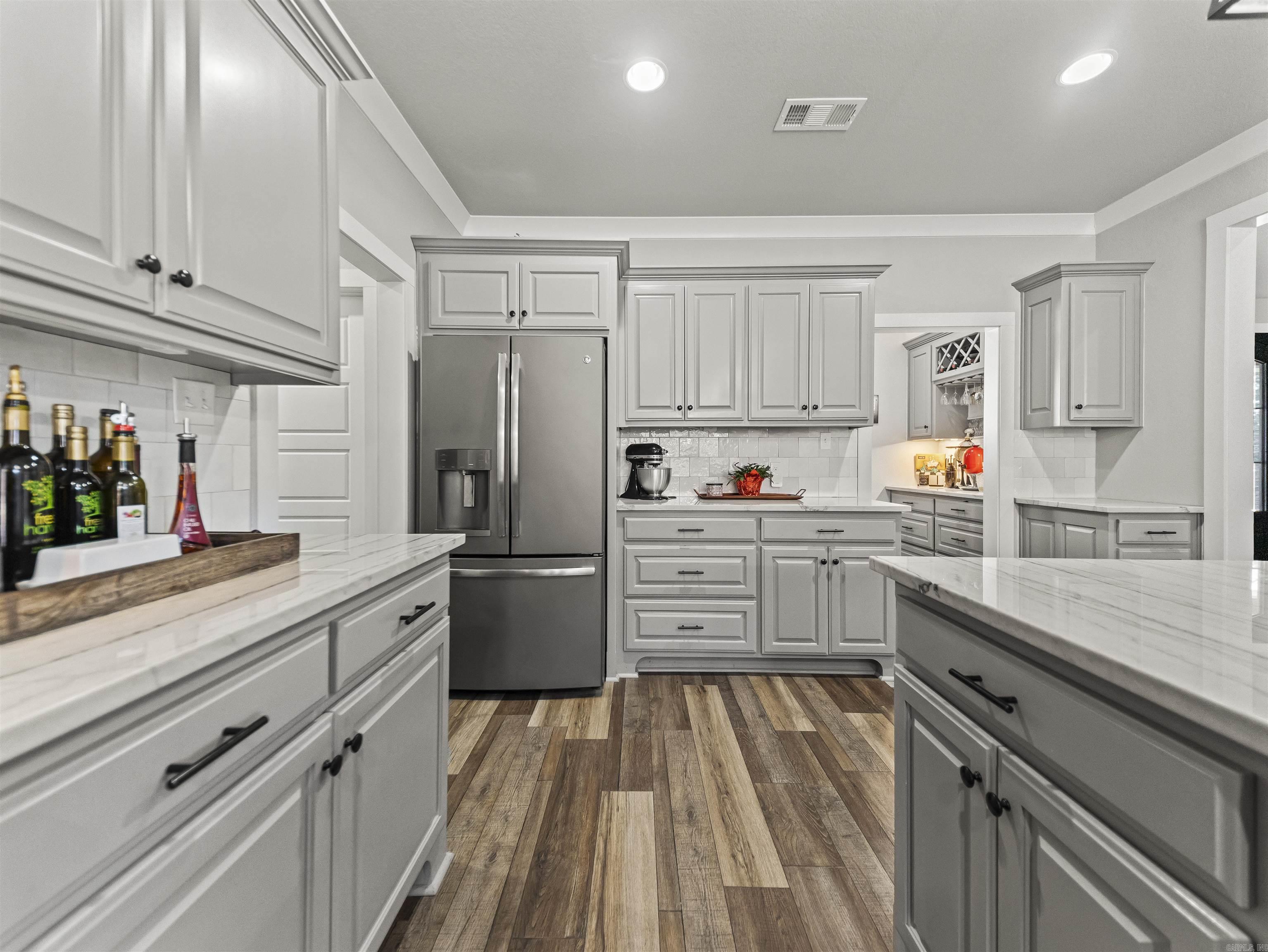 Lake Hamilton-Outside - Residential