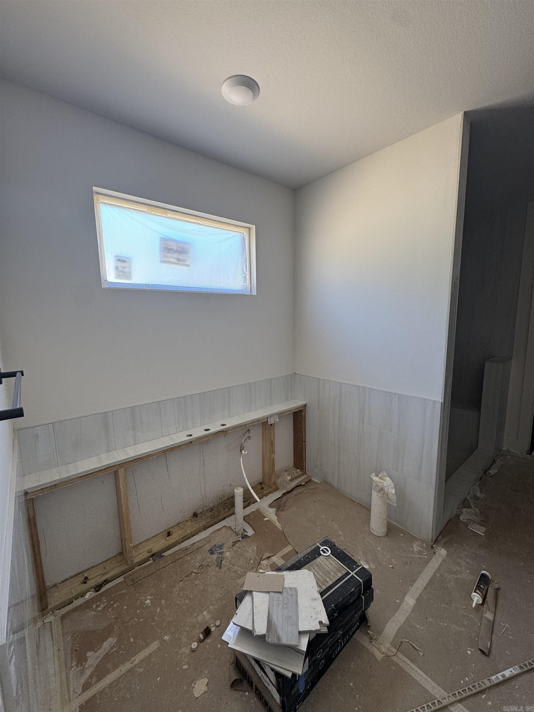 MIDTOWN BRYANT - Residential