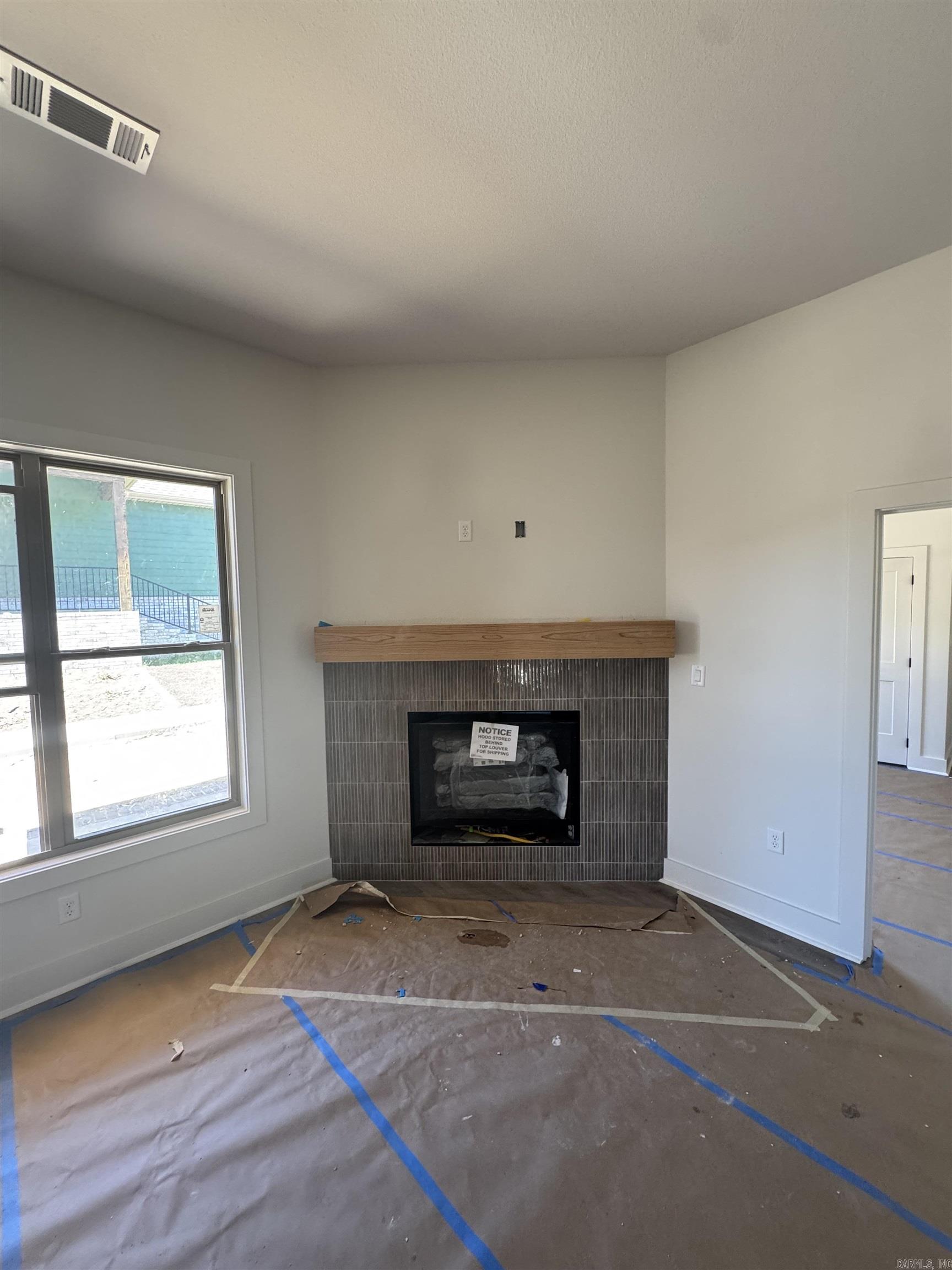 MIDTOWN BRYANT - Residential