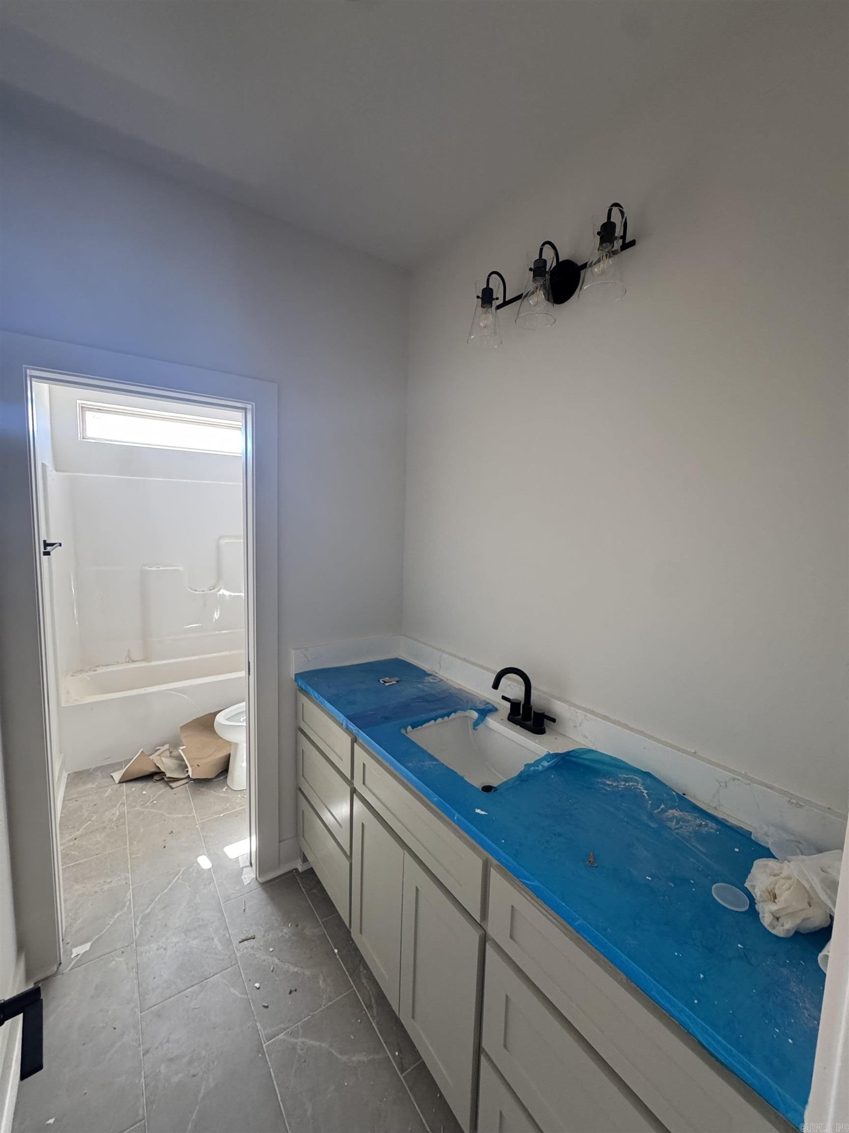 MIDTOWN BRYANT - Residential