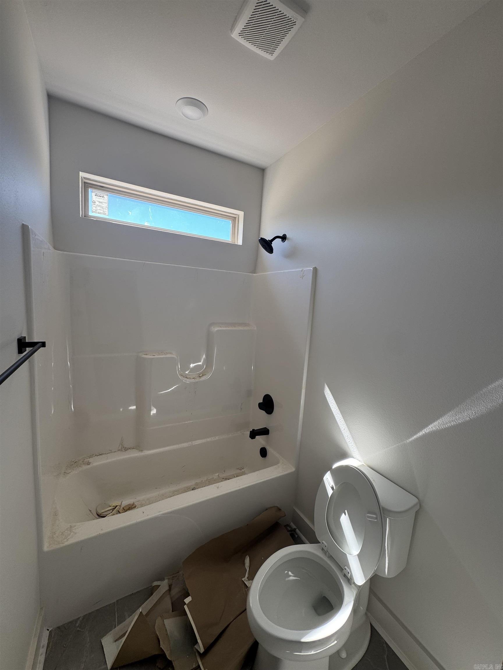 MIDTOWN BRYANT - Residential