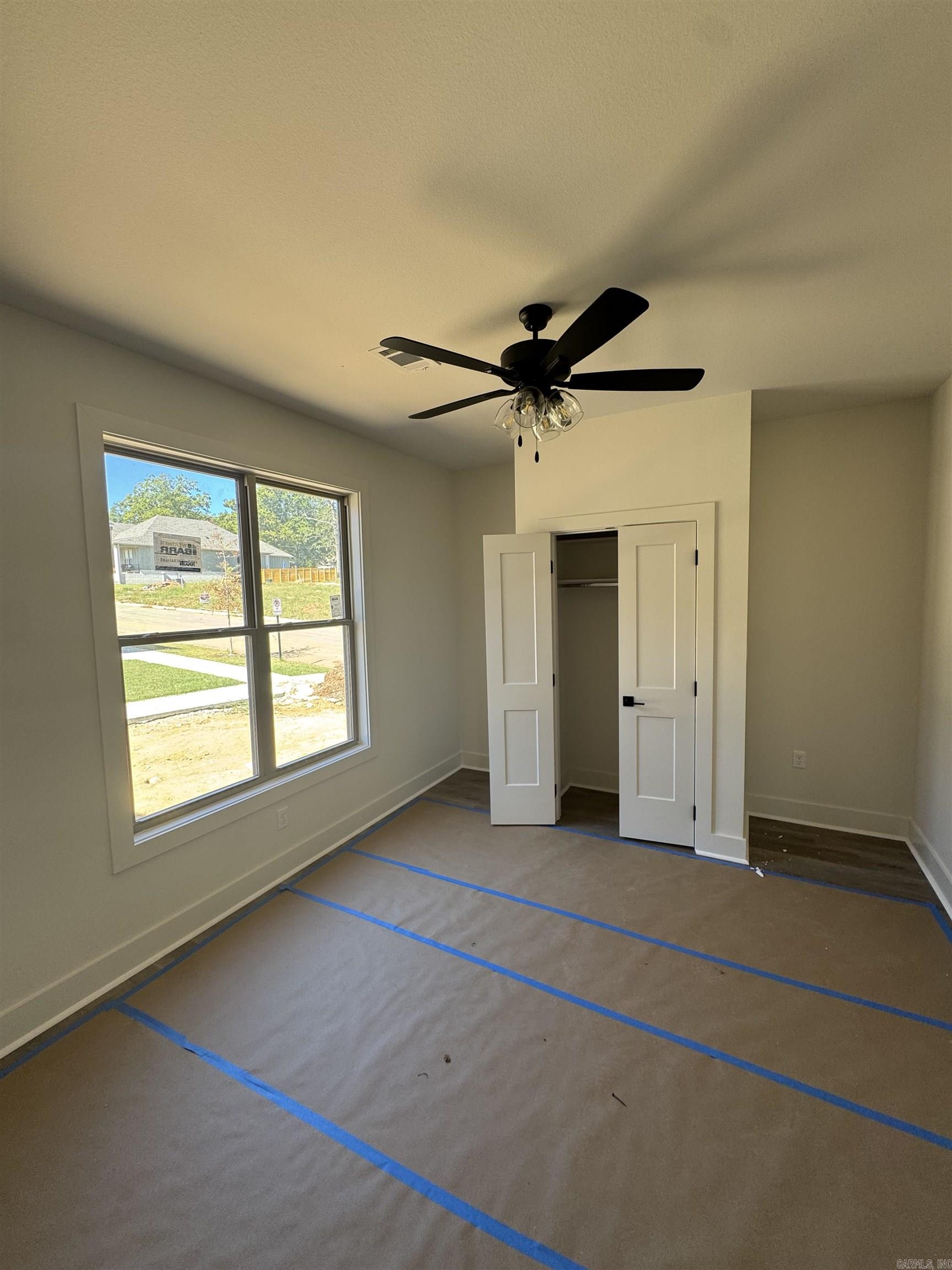 MIDTOWN BRYANT - Residential