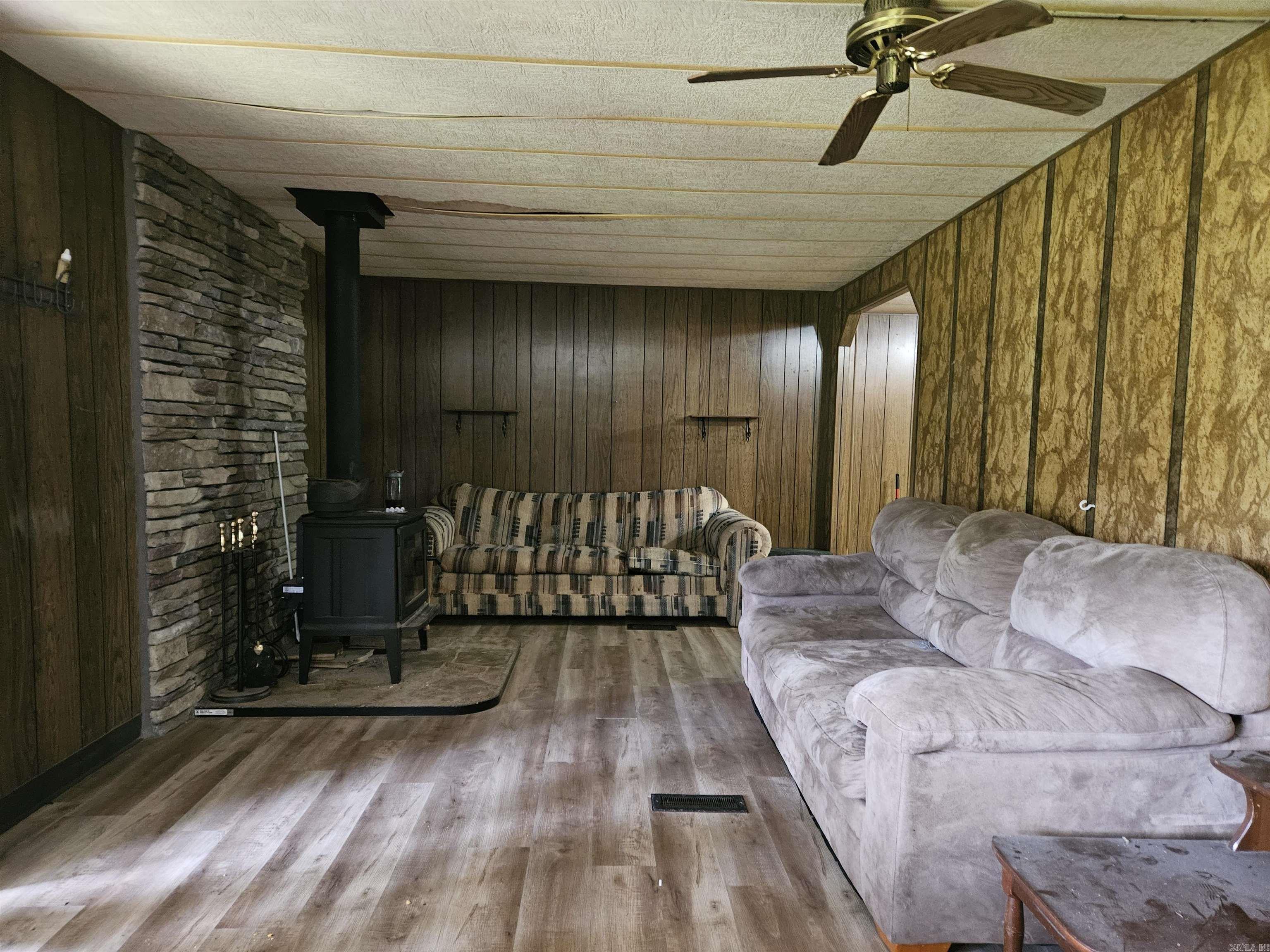 CANE CREEK MINI-FARMS - Residential