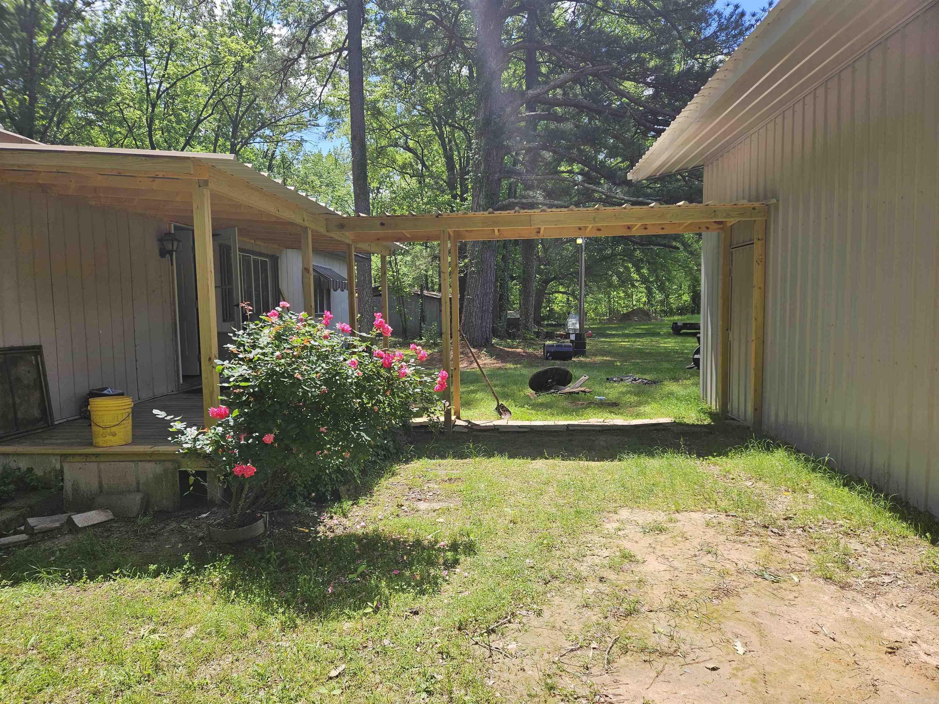 CANE CREEK MINI-FARMS - Residential