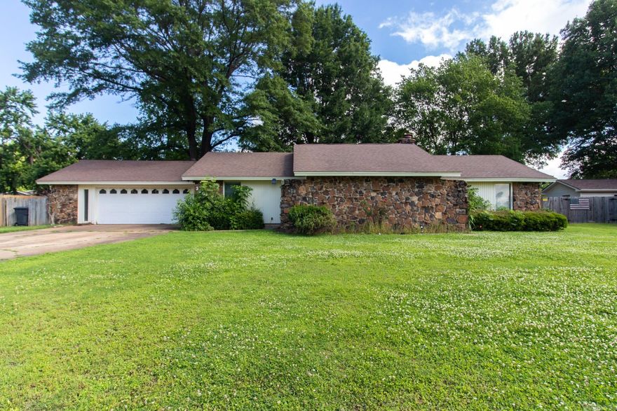 This home is part of an estate and is perfect for an investor willing to do renovations. There are tall ceilings in the den with big beams running across. It boasts three bedrooms and two bathrooms and is located in a well-established neighborhood, making this home the perfect "fixer upper." It is being offered at $75 per square foot which is well below market value for a residence in this area of Jonesboro. The home is being sold as is with no repairs.