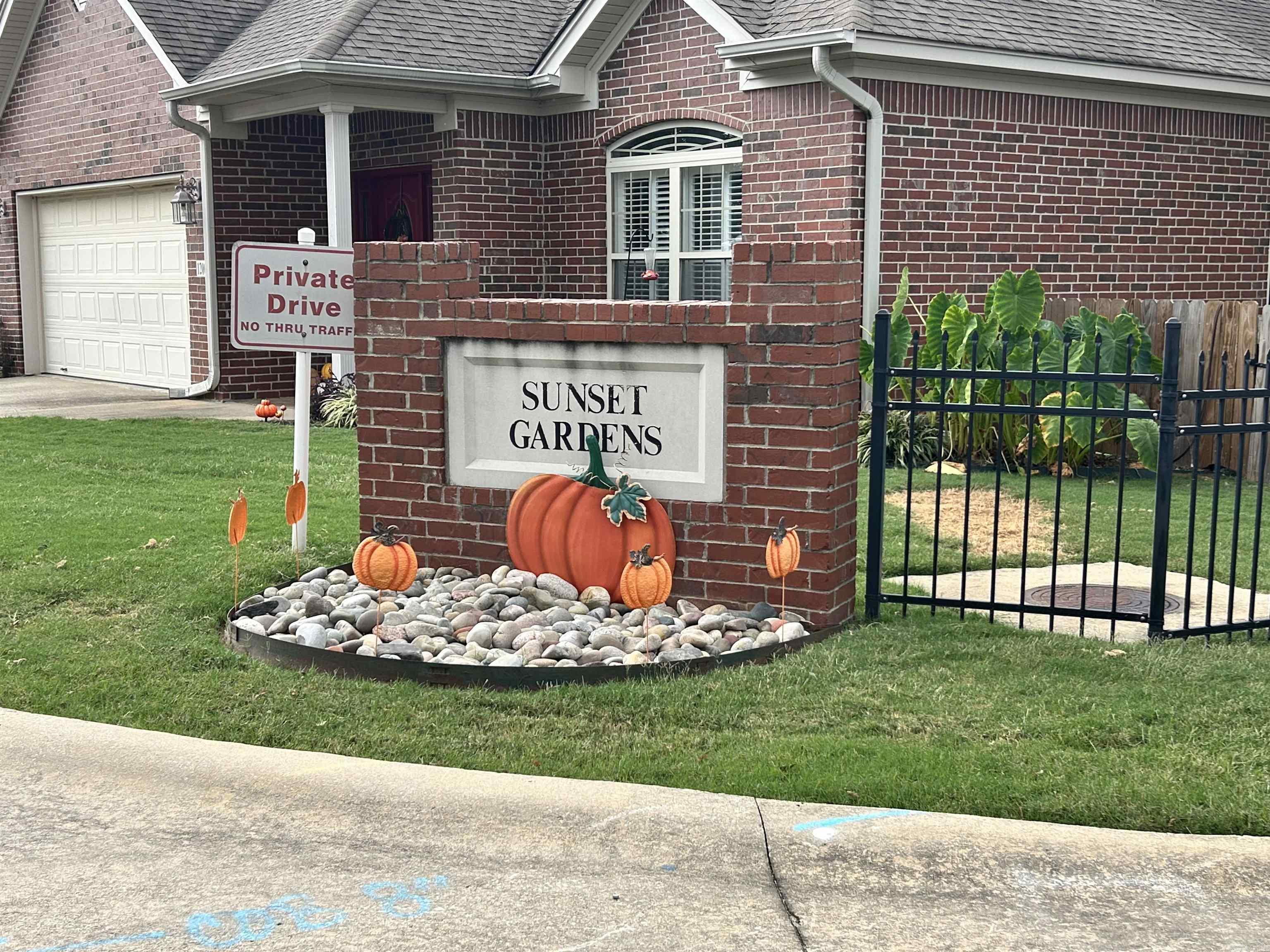 SUNSET GARDENS - Residential