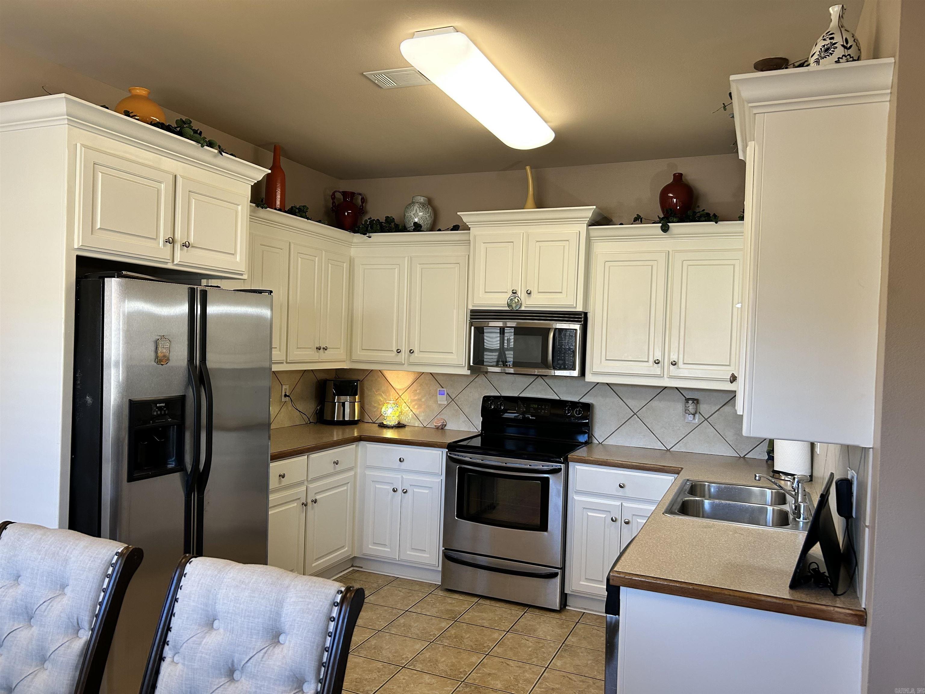 SUNSET GARDENS - Residential