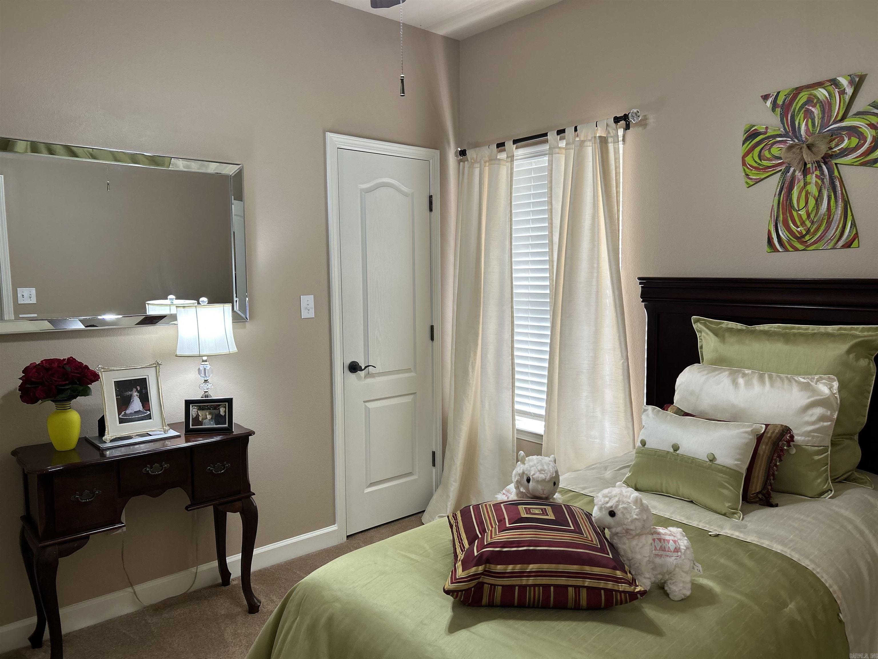 SUNSET GARDENS - Residential