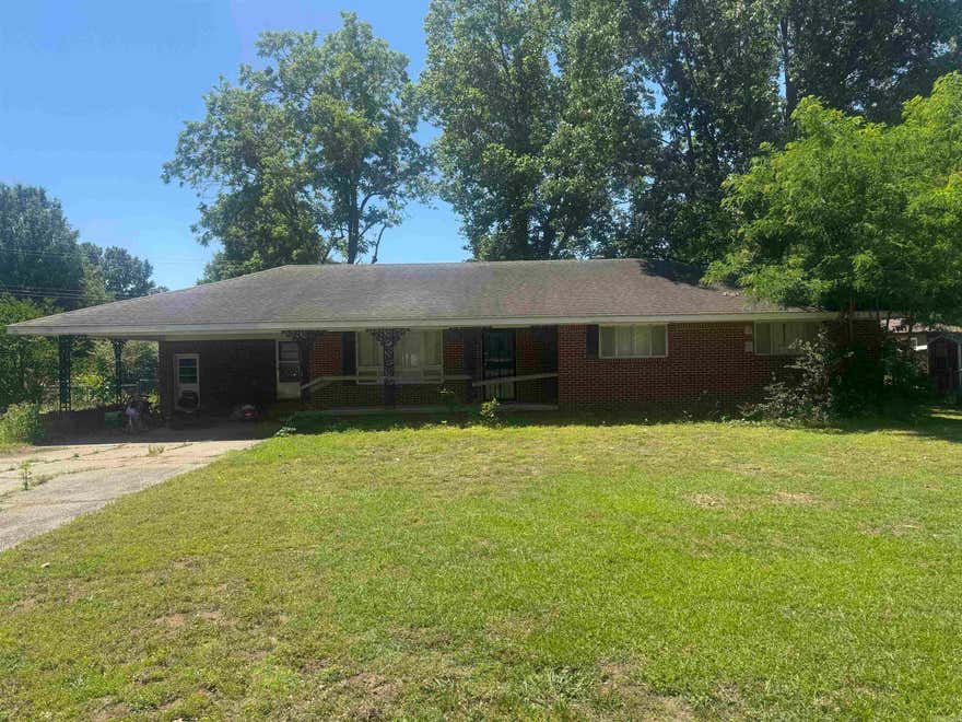 This charming 3 bedroom, 2 bath home has so much to offer! Featuring beautiful original hardwood floors, a cozy screened-in porch perfect for relaxing evenings, and a .39 ac fenced backyard with plenty of space to enjoy. Nestled in a quiet neighborhood, this home combines comfort, character, and convenience all in one. The sellers are pricing it to move, so grab your agent and take a look now.