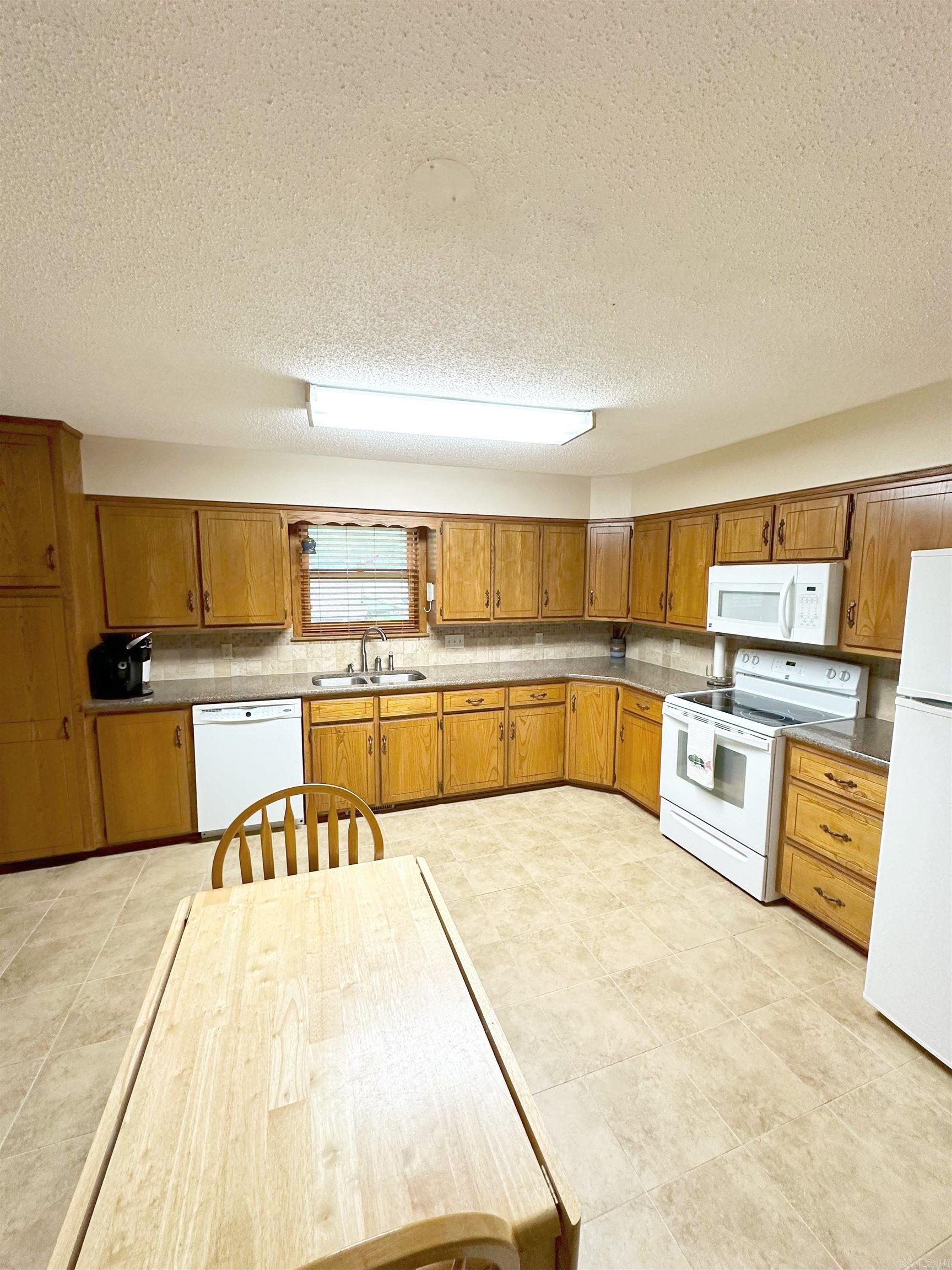 WEEKIWACHEE - LAKE - Residential