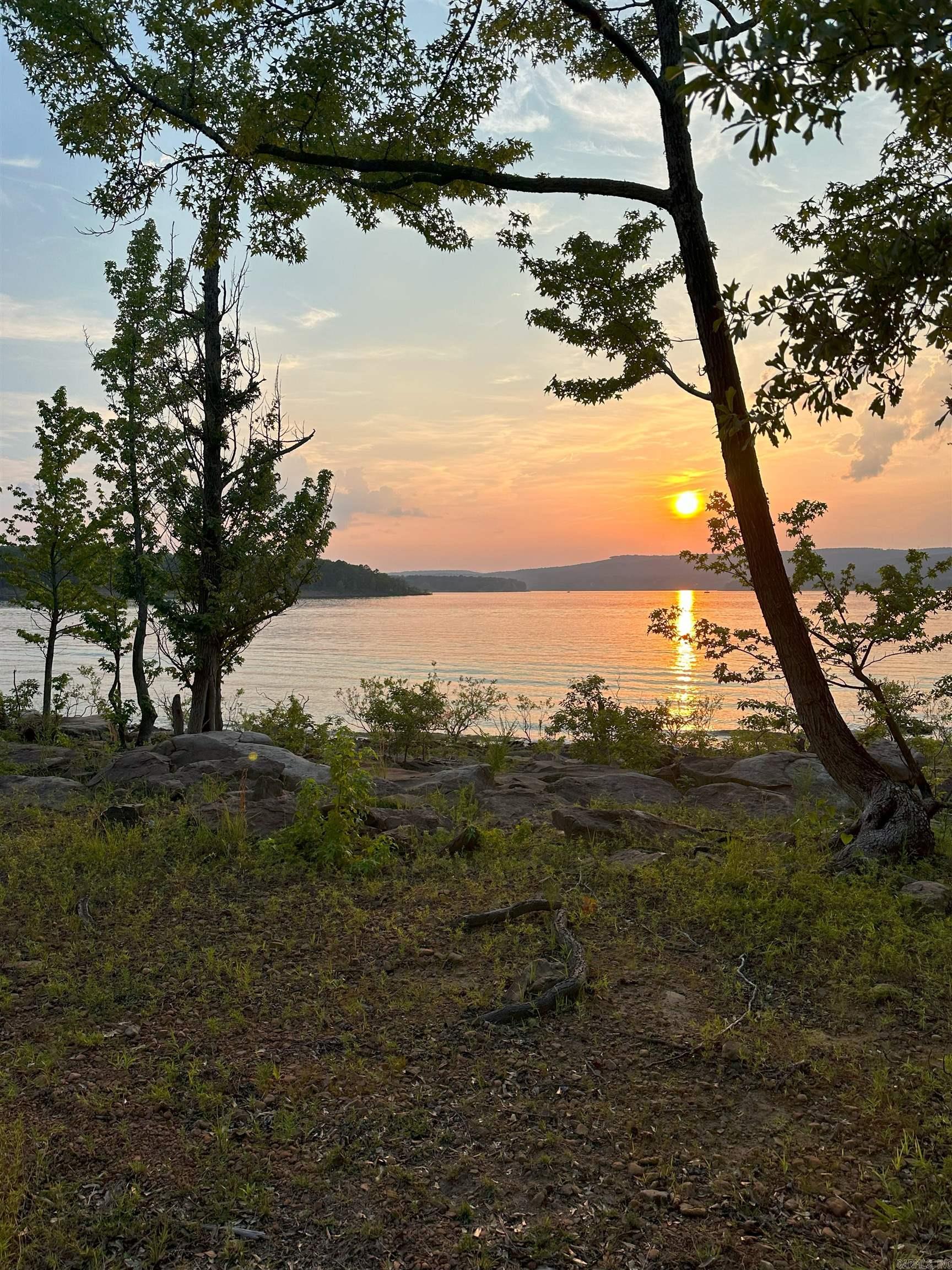 WEEKIWACHEE - LAKE - Residential