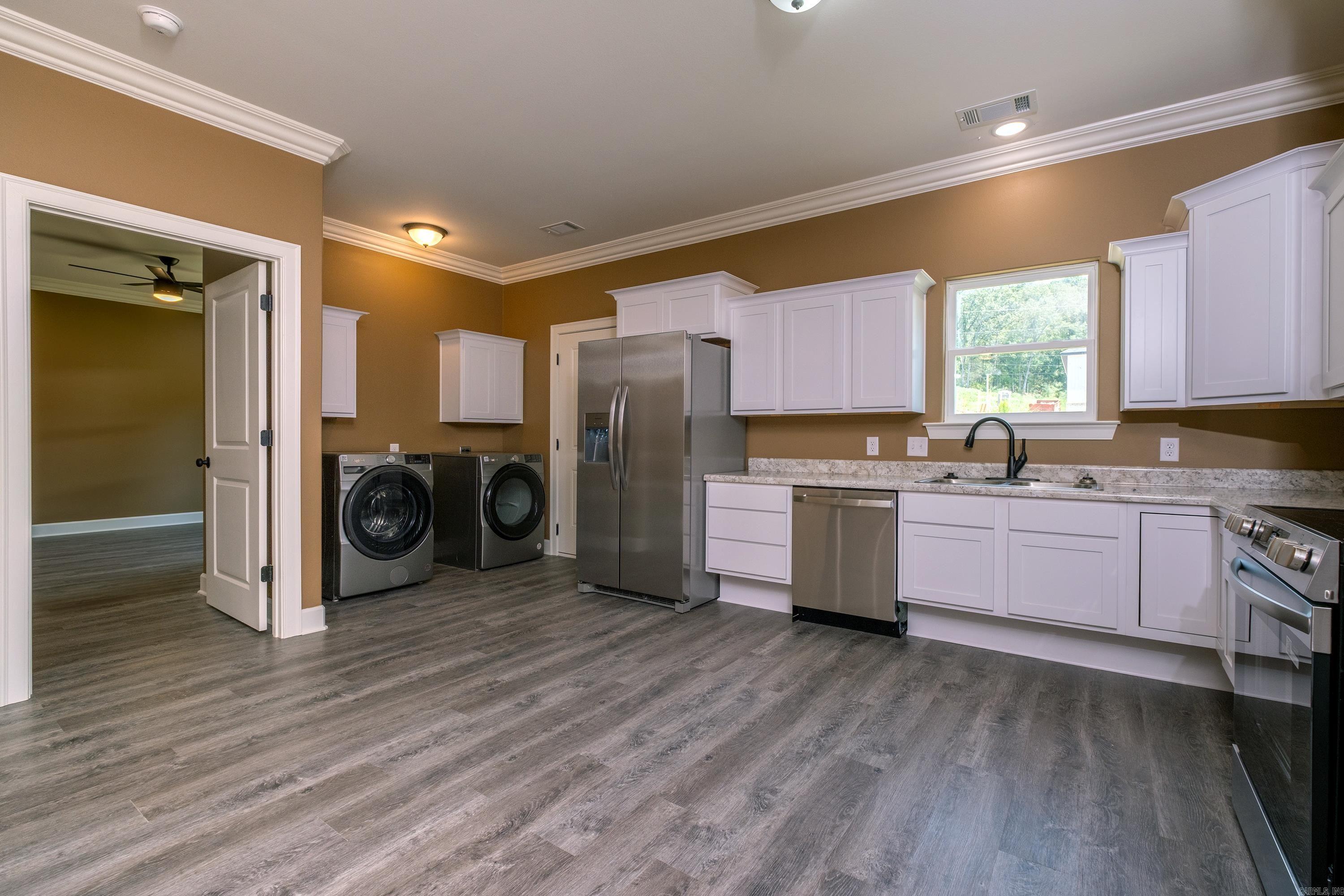 EUCLID PLACE - Residential