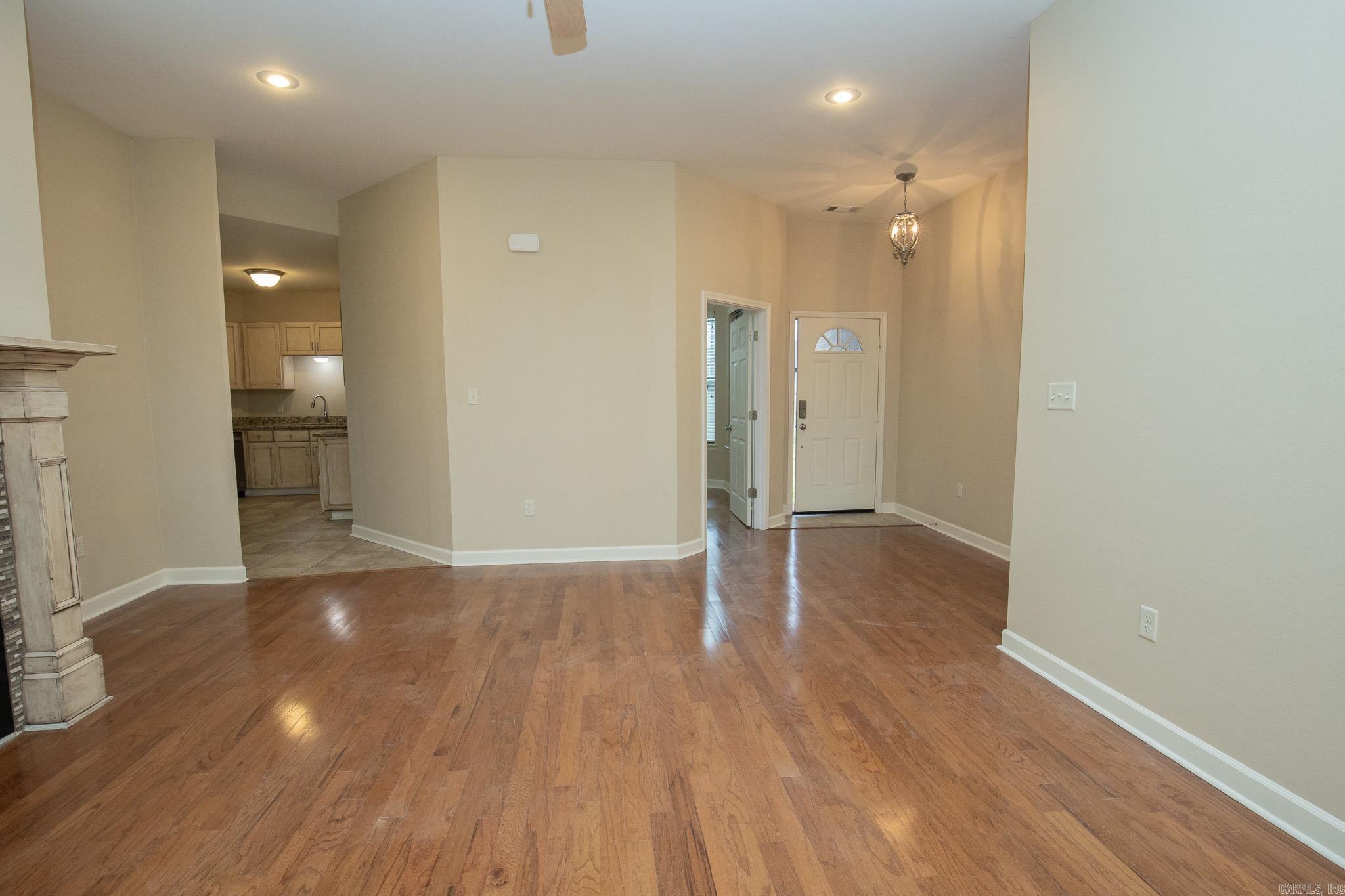 Whispering Oak - Residential