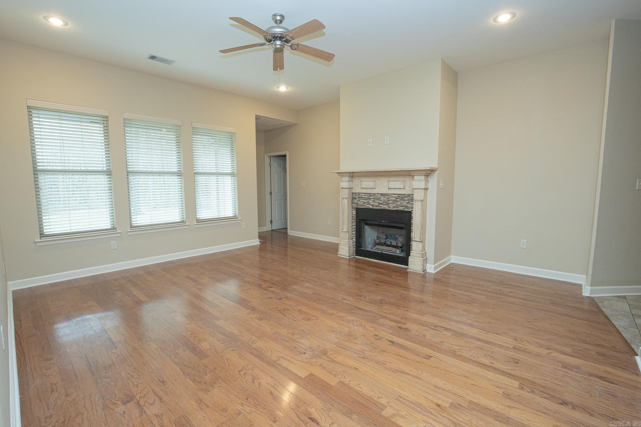 Whispering Oak - Residential