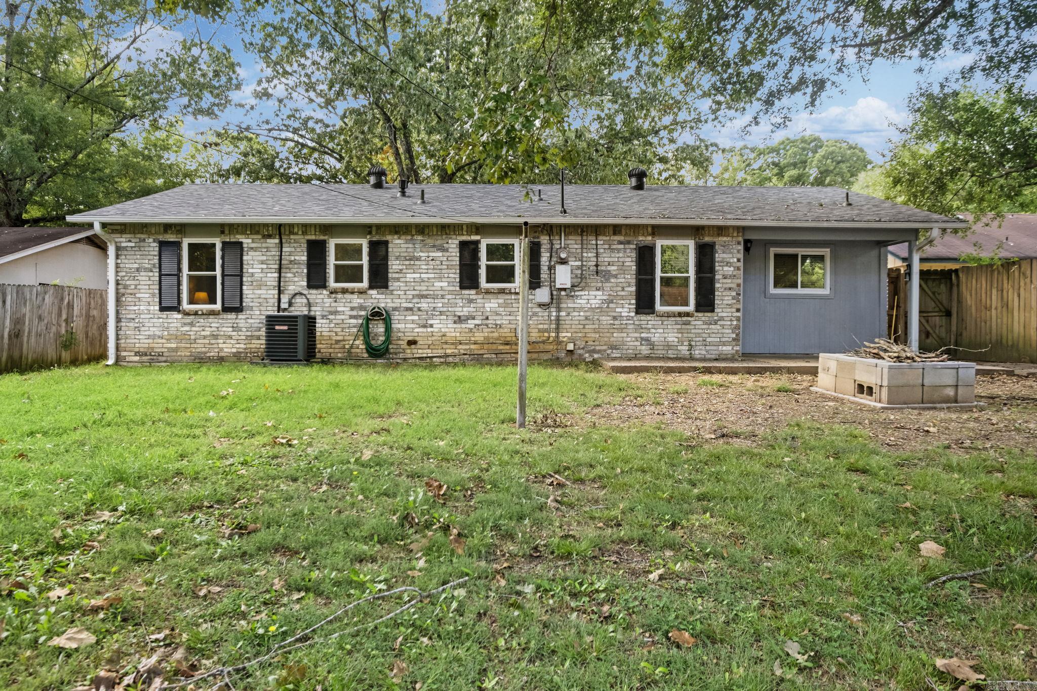 KELLOGG LAKE EST - Residential